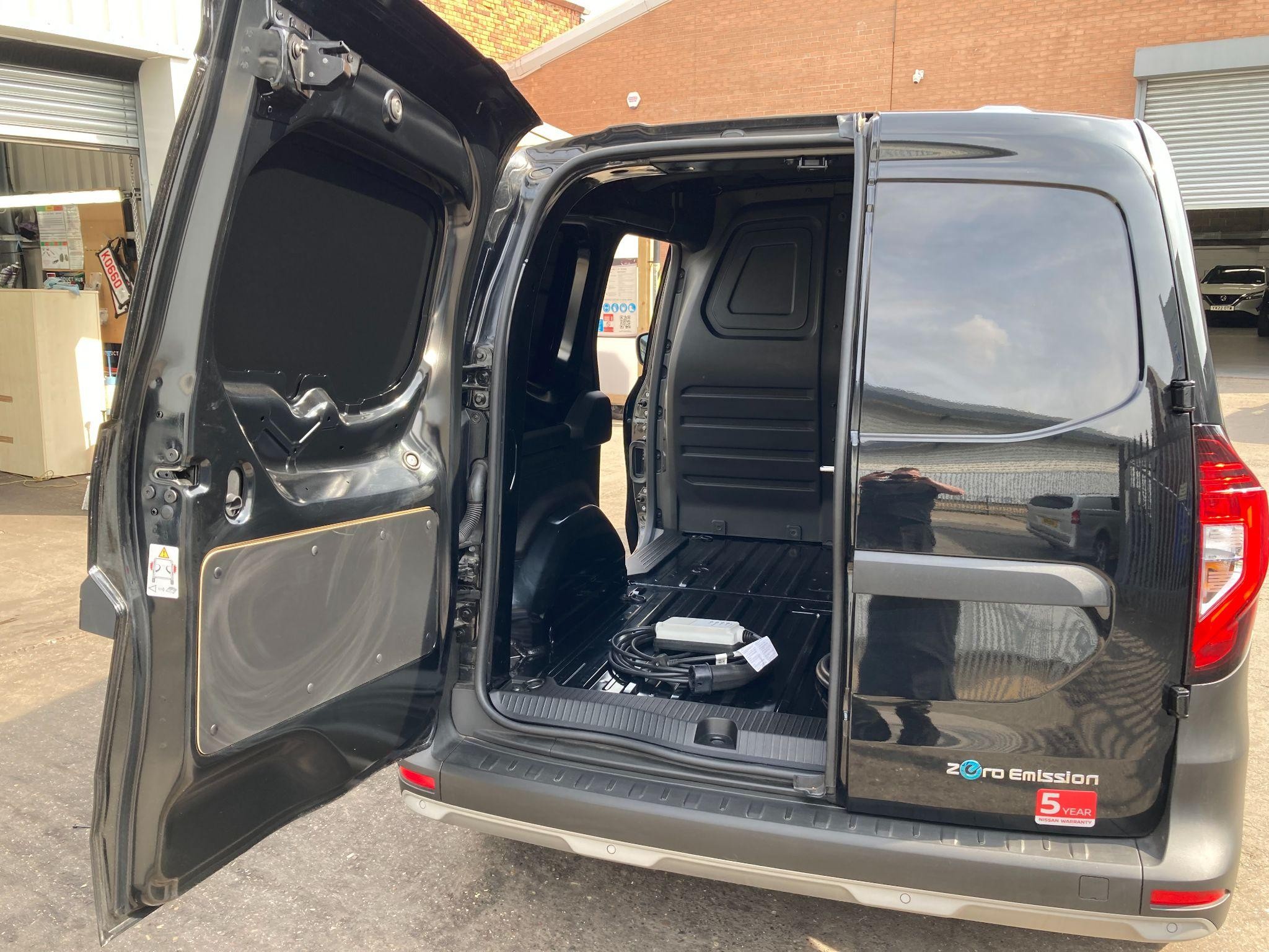 Nissan Townstar Image 18