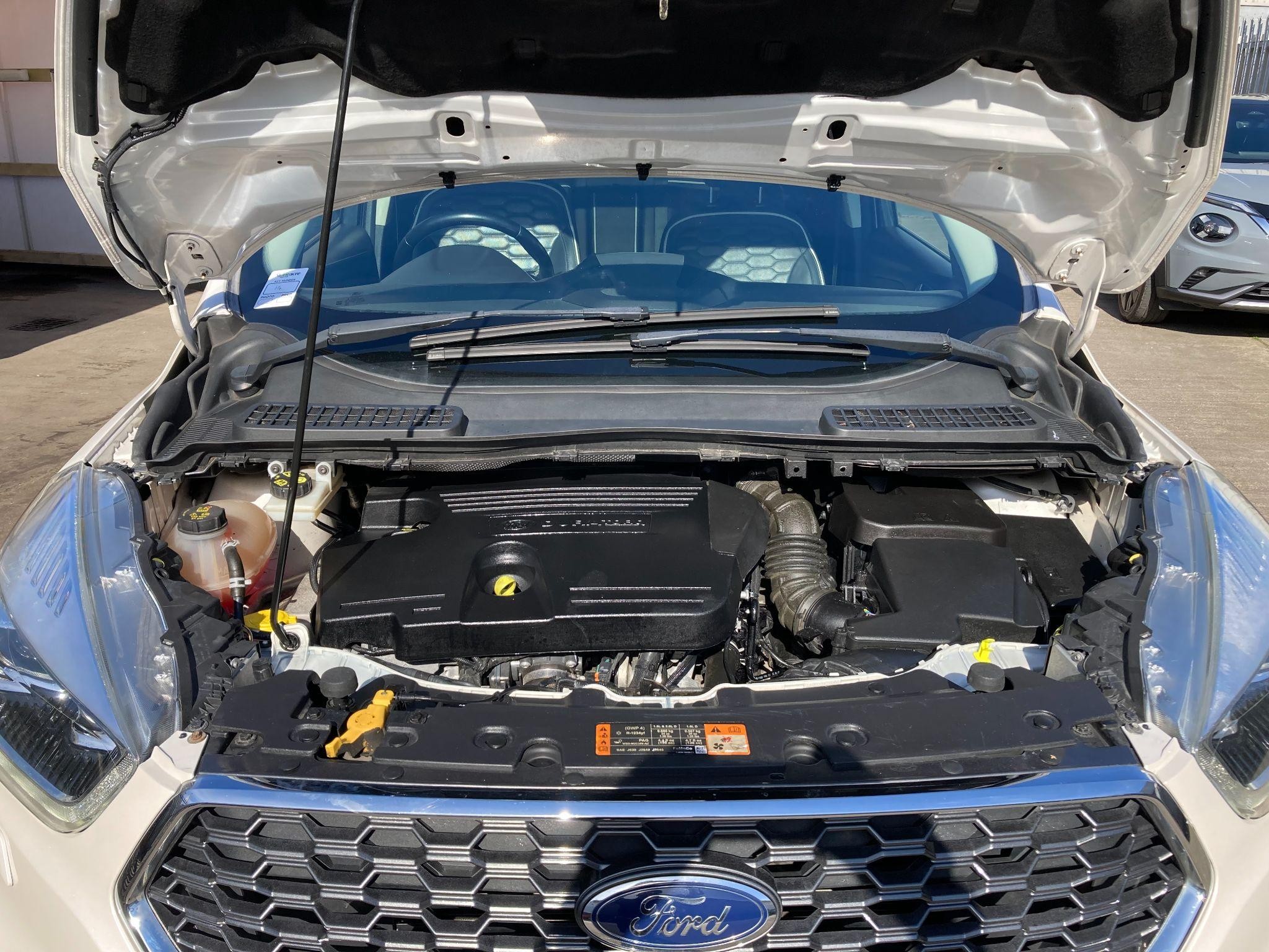 Ford Kuga Image 11
