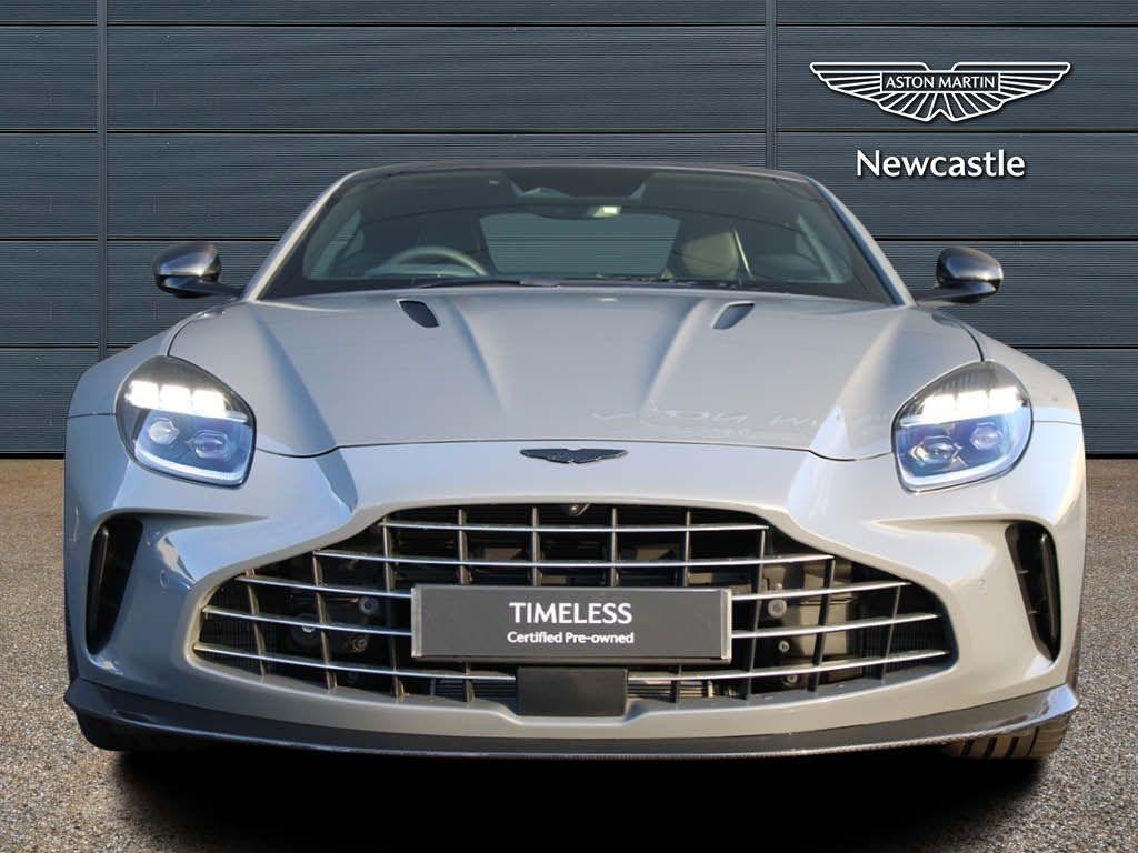 Aston Martin Vantage Image 7