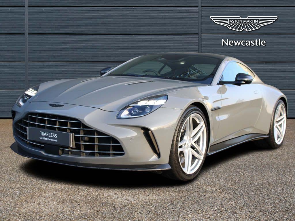Aston Martin Vantage Image 21