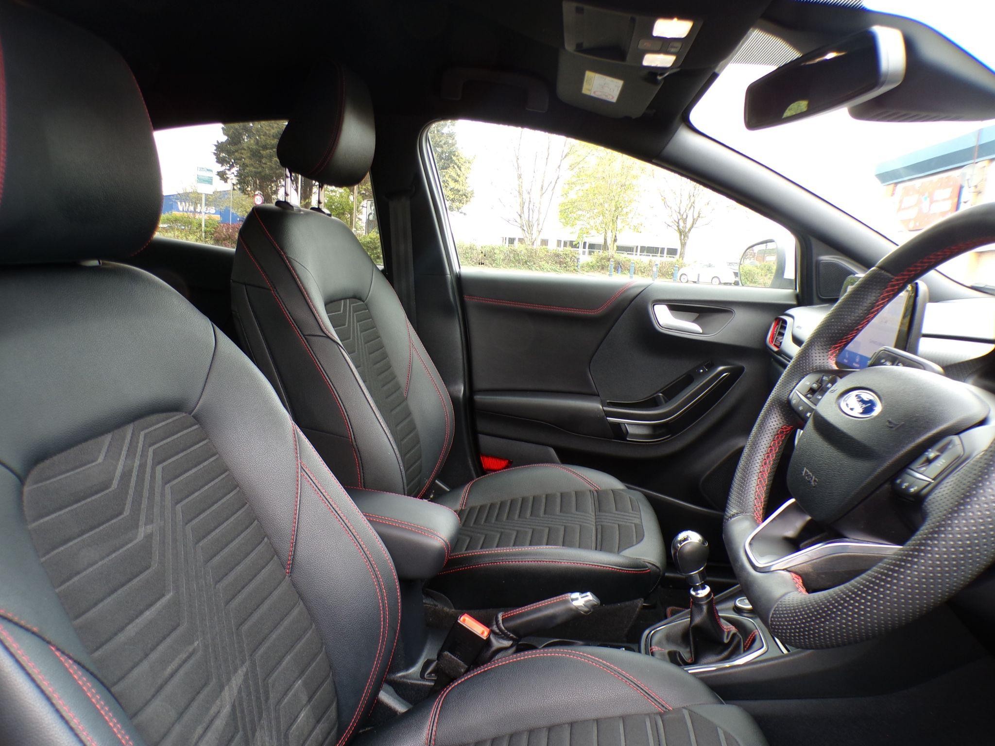 Ford Puma Image 11