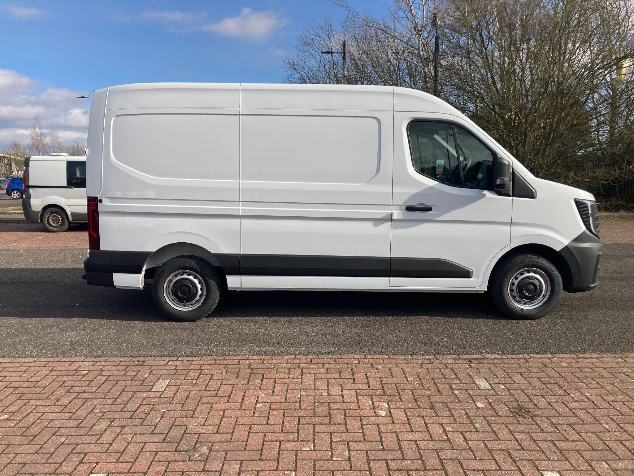 Nissan Interstar Image 7