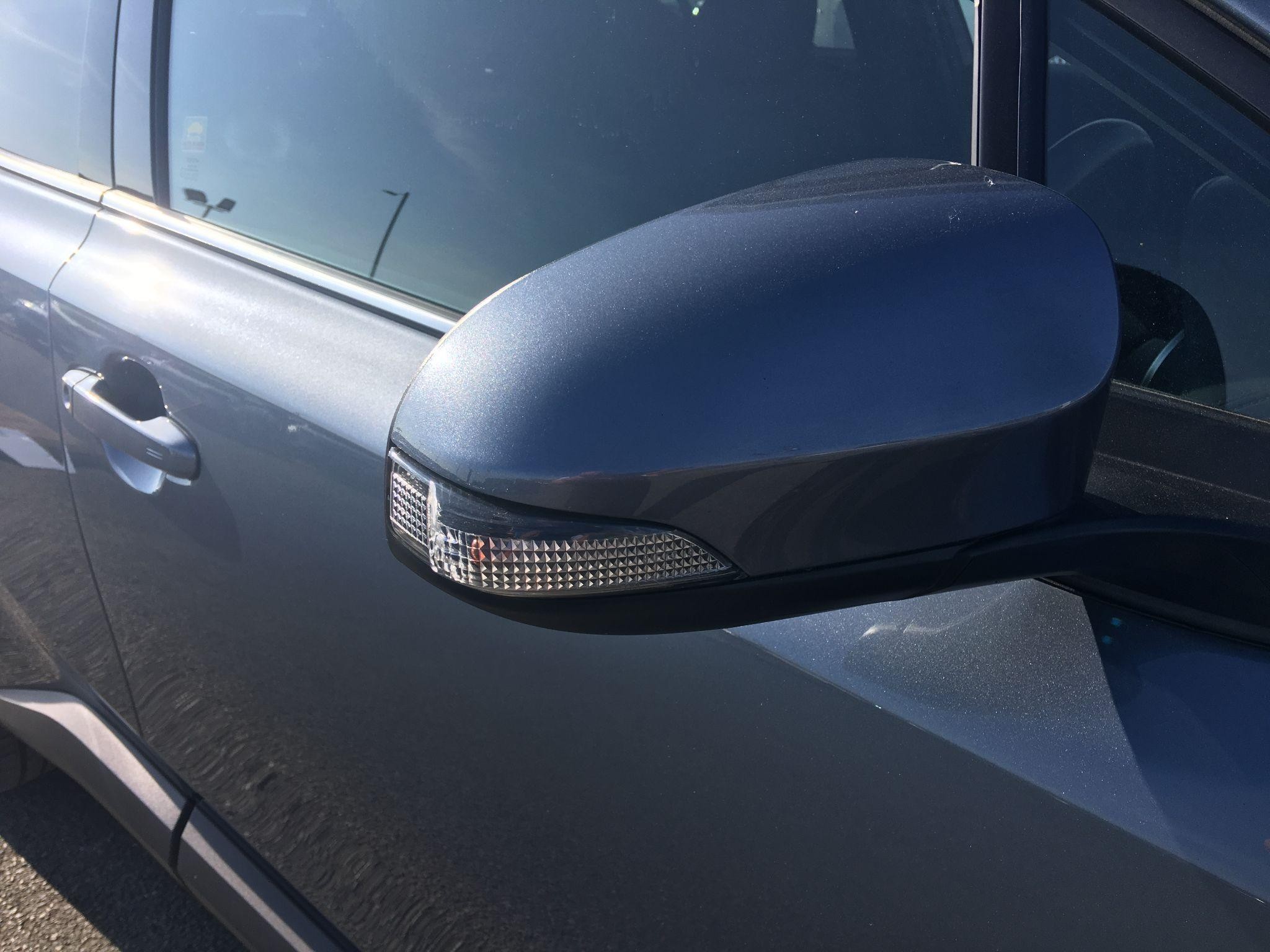 Toyota C-HR Image 23