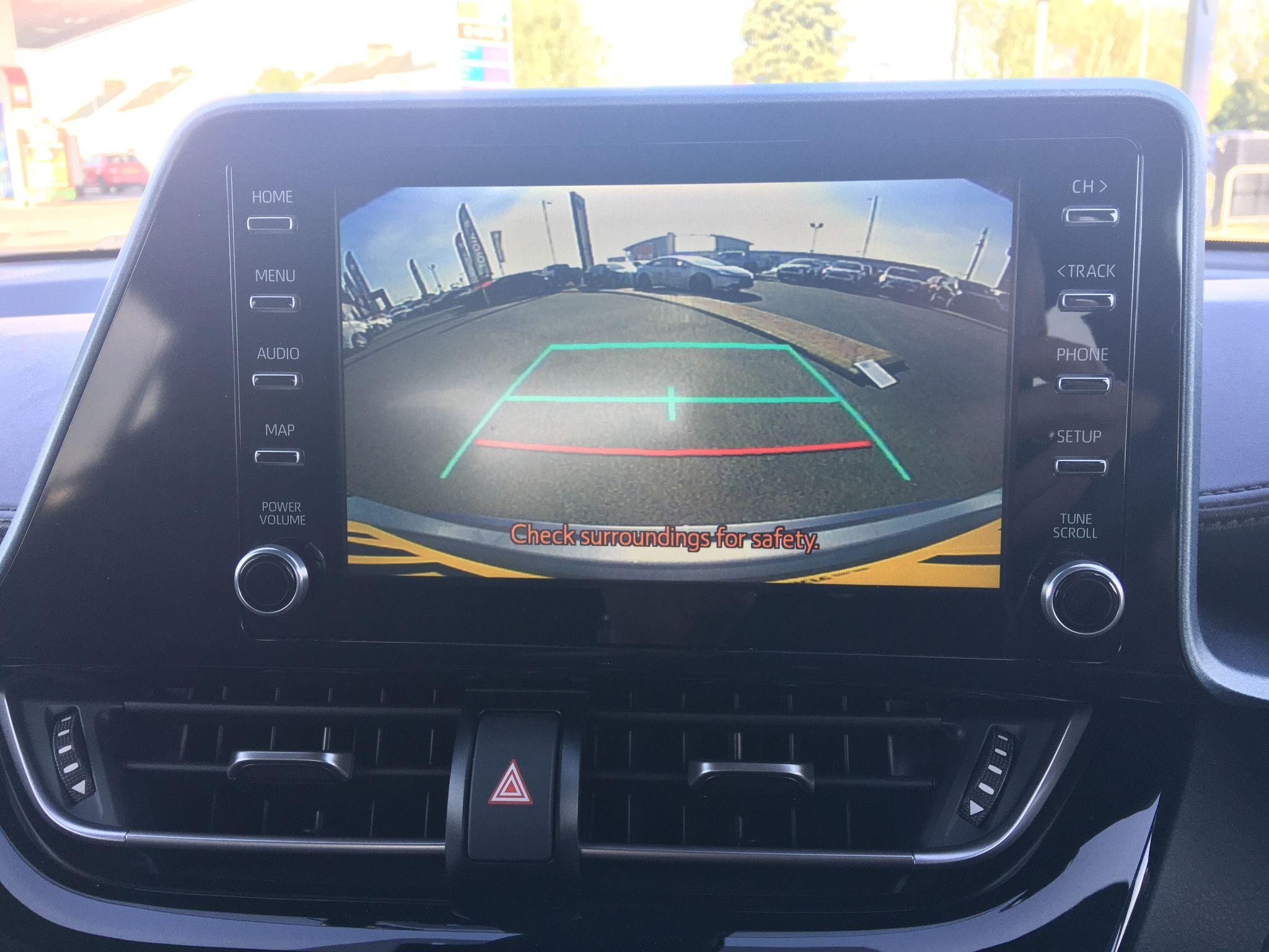 Toyota C-HR Image 31