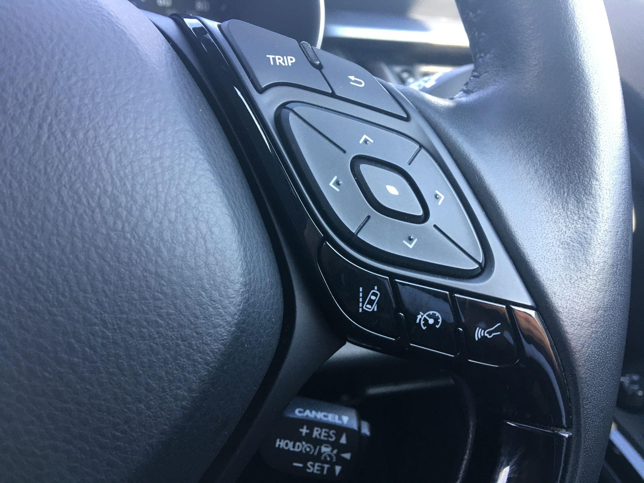 Toyota C-HR Image 41