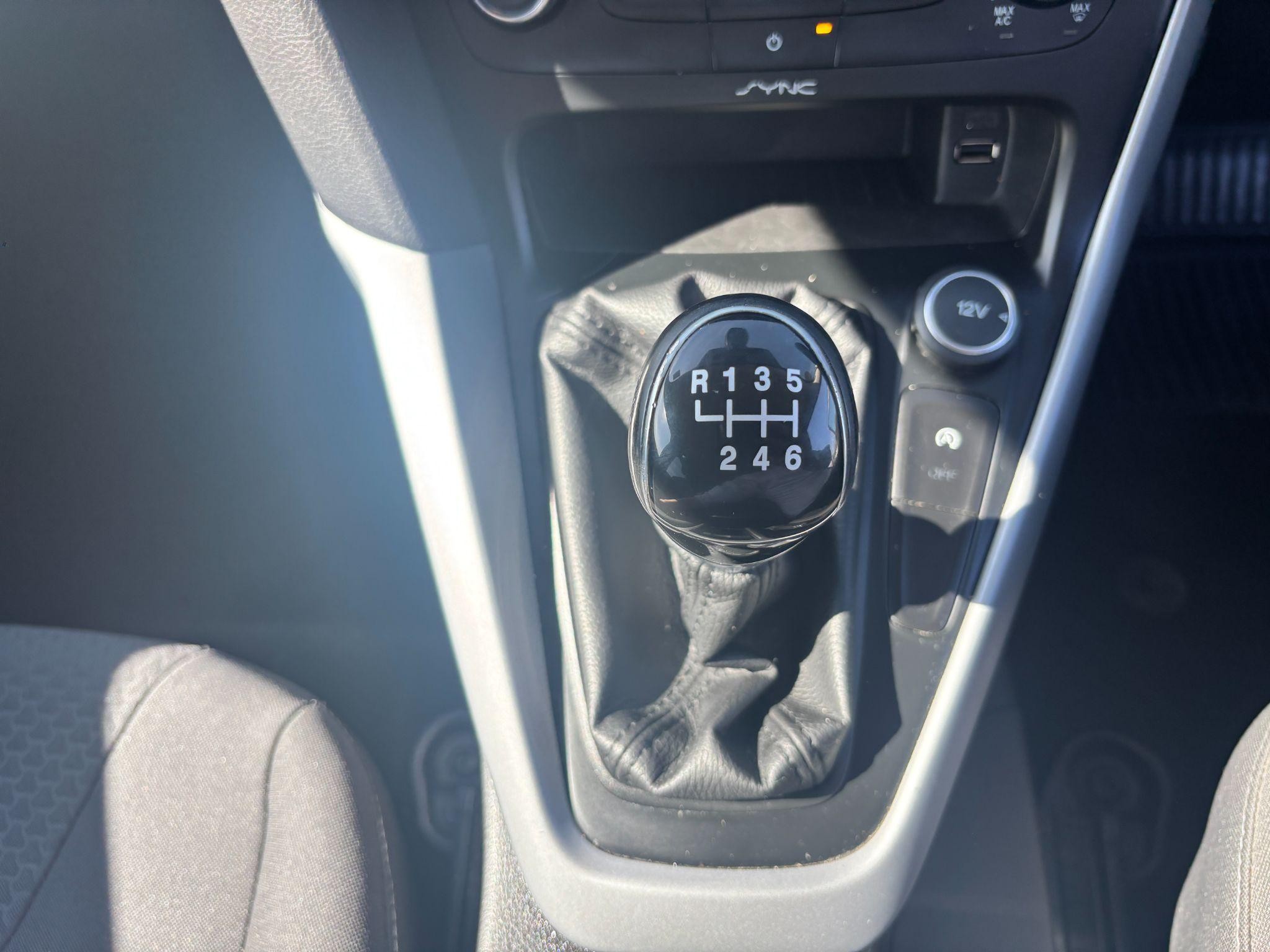 Ford Focus Image 9