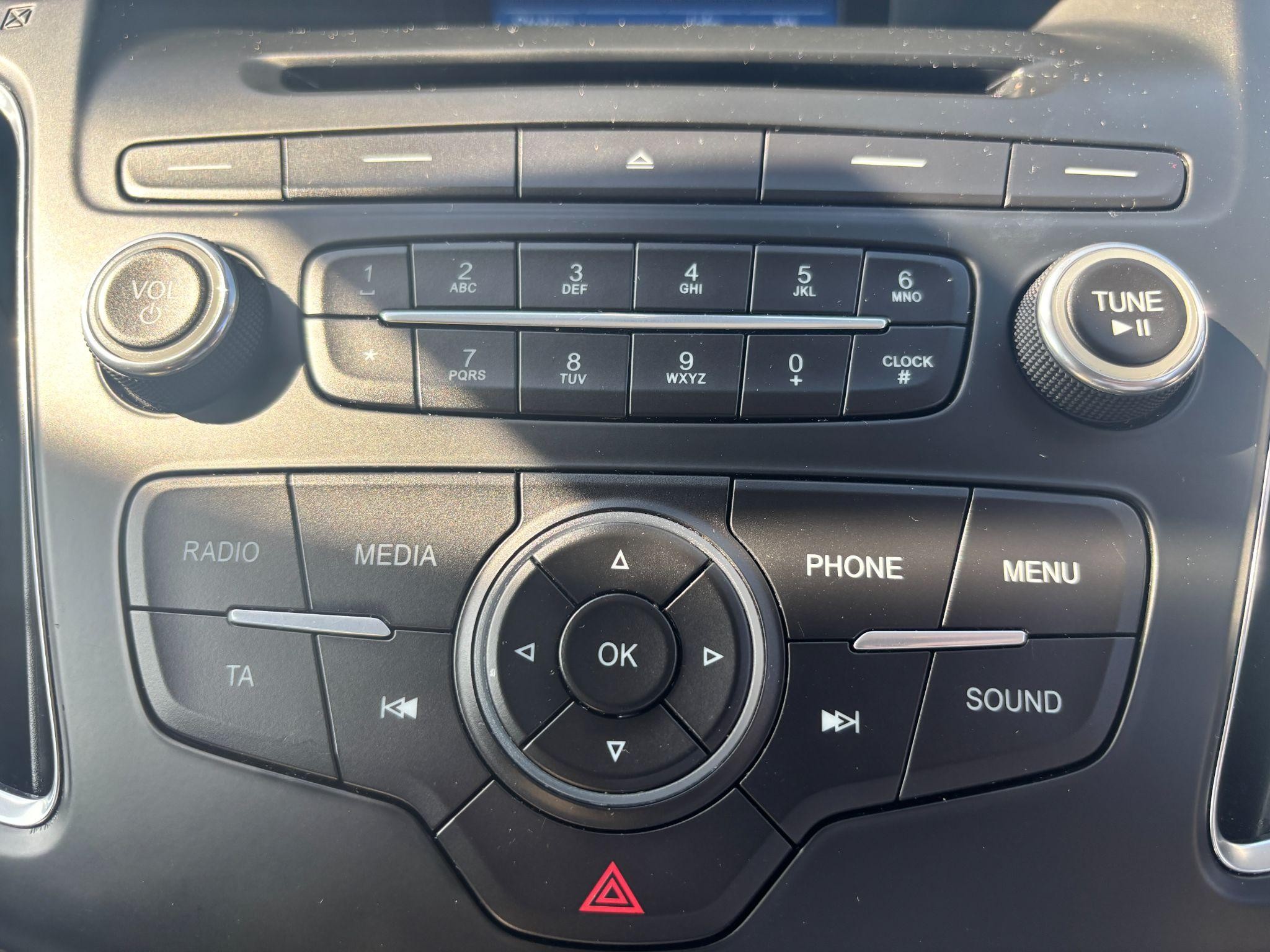 Ford Focus Image 13