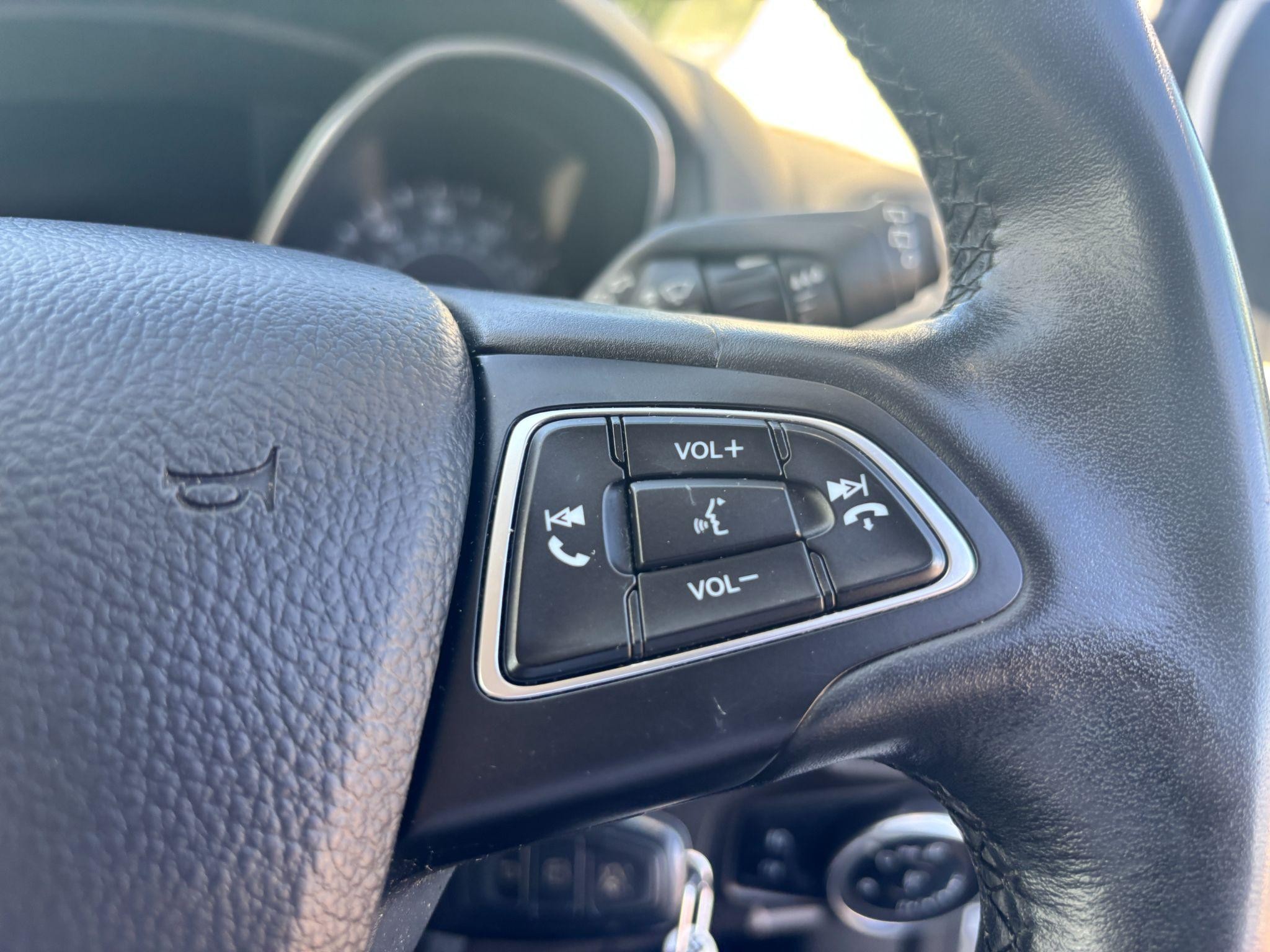 Ford Focus Image 15