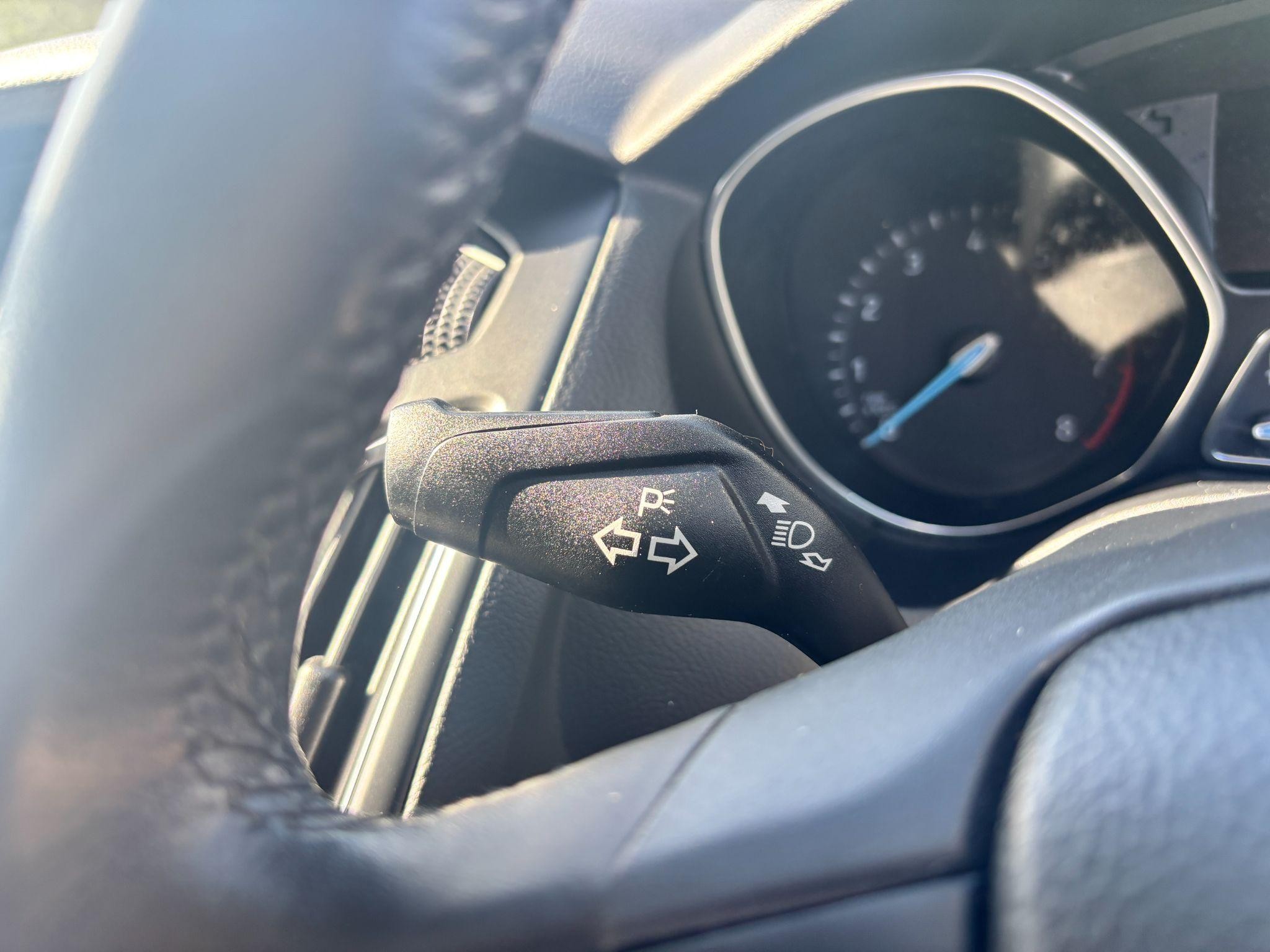 Ford Focus Image 23