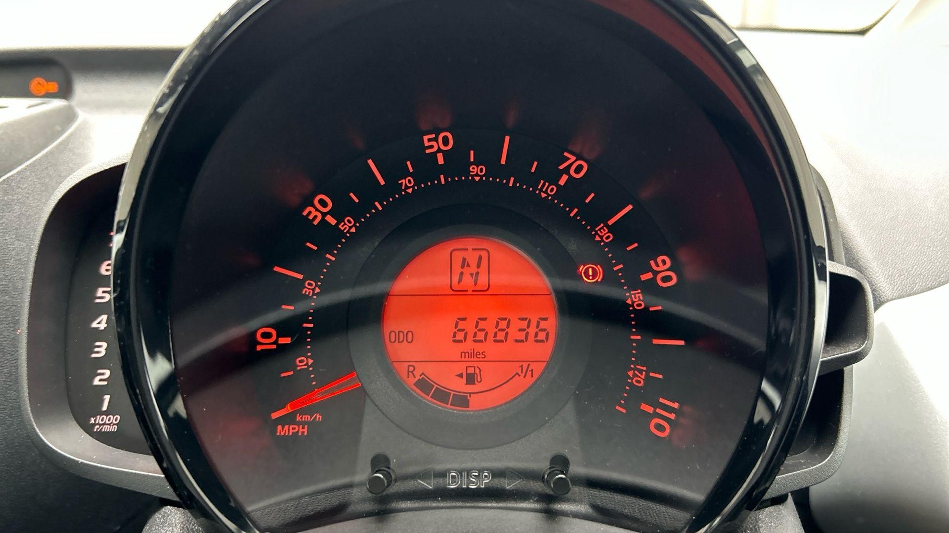 Toyota Aygo Image 15