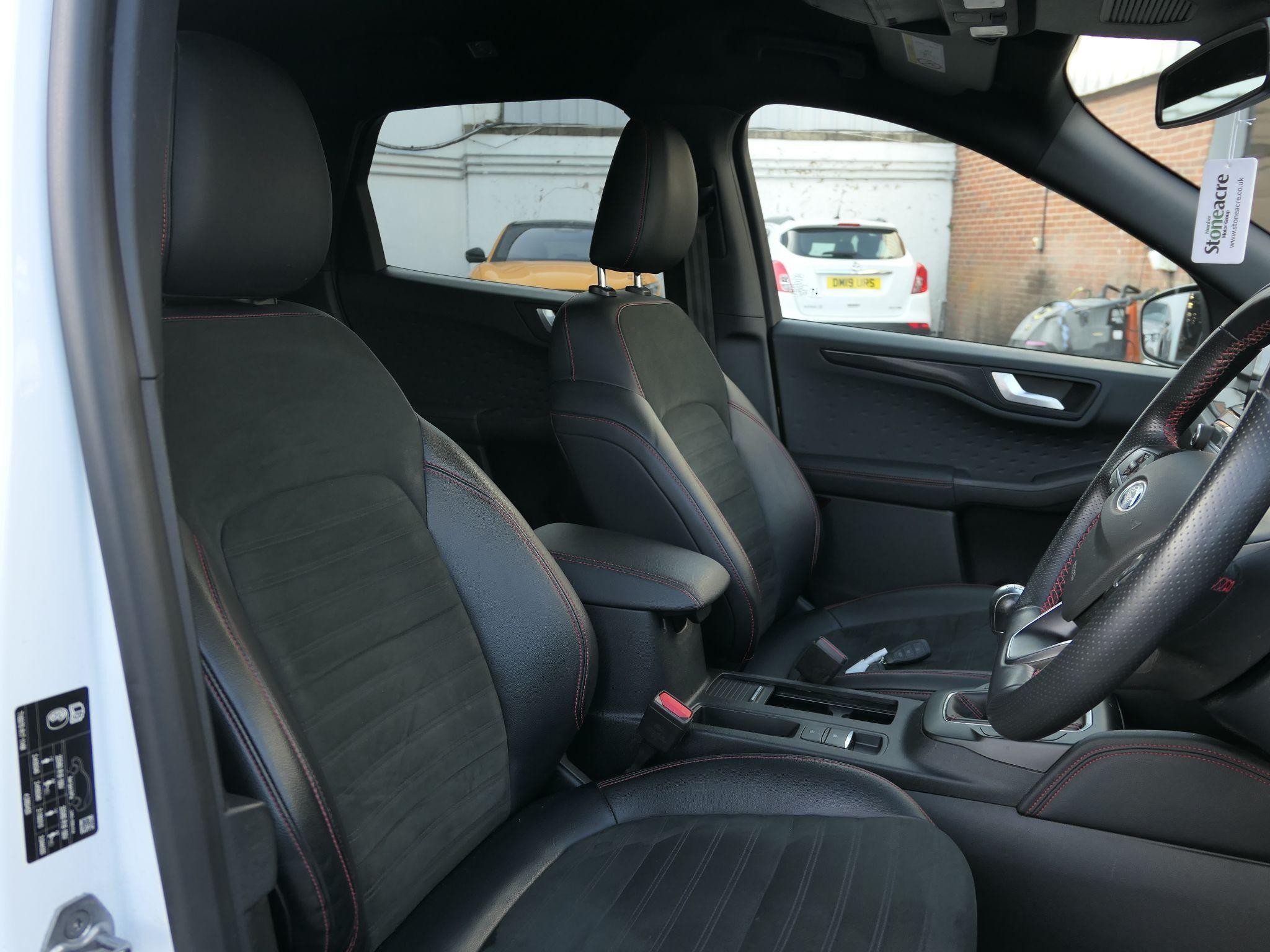 Ford Kuga Image 13
