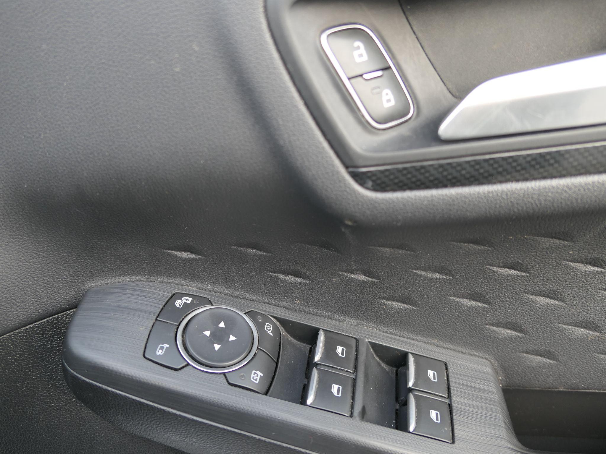 Ford Kuga Image 15