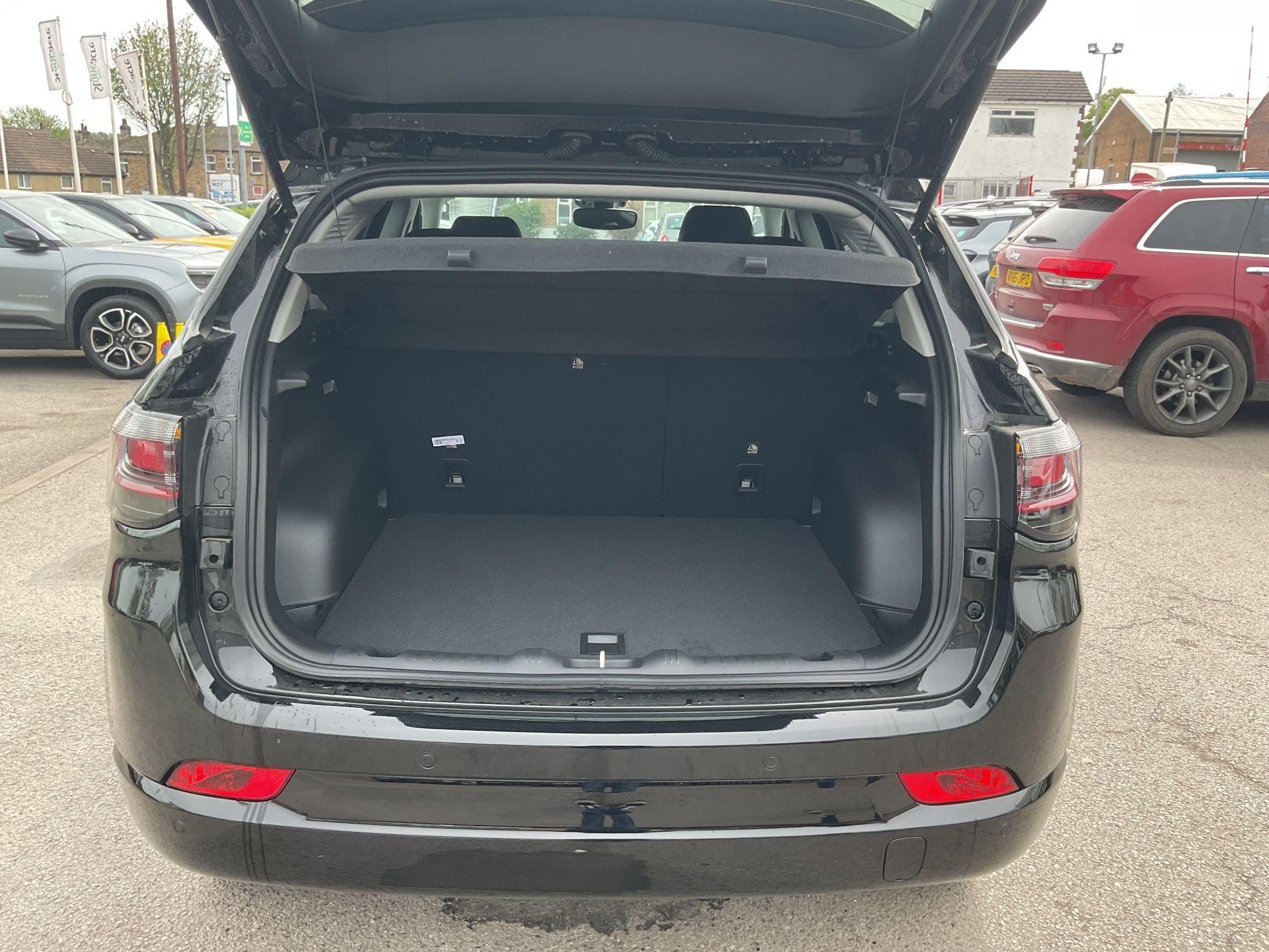 Jeep Compass Image 12