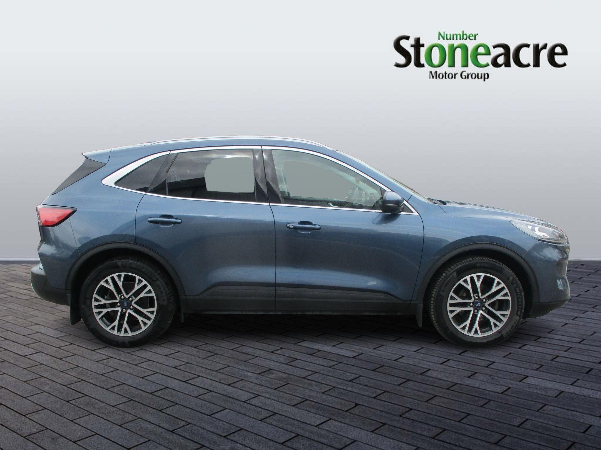 Ford Kuga Image 2