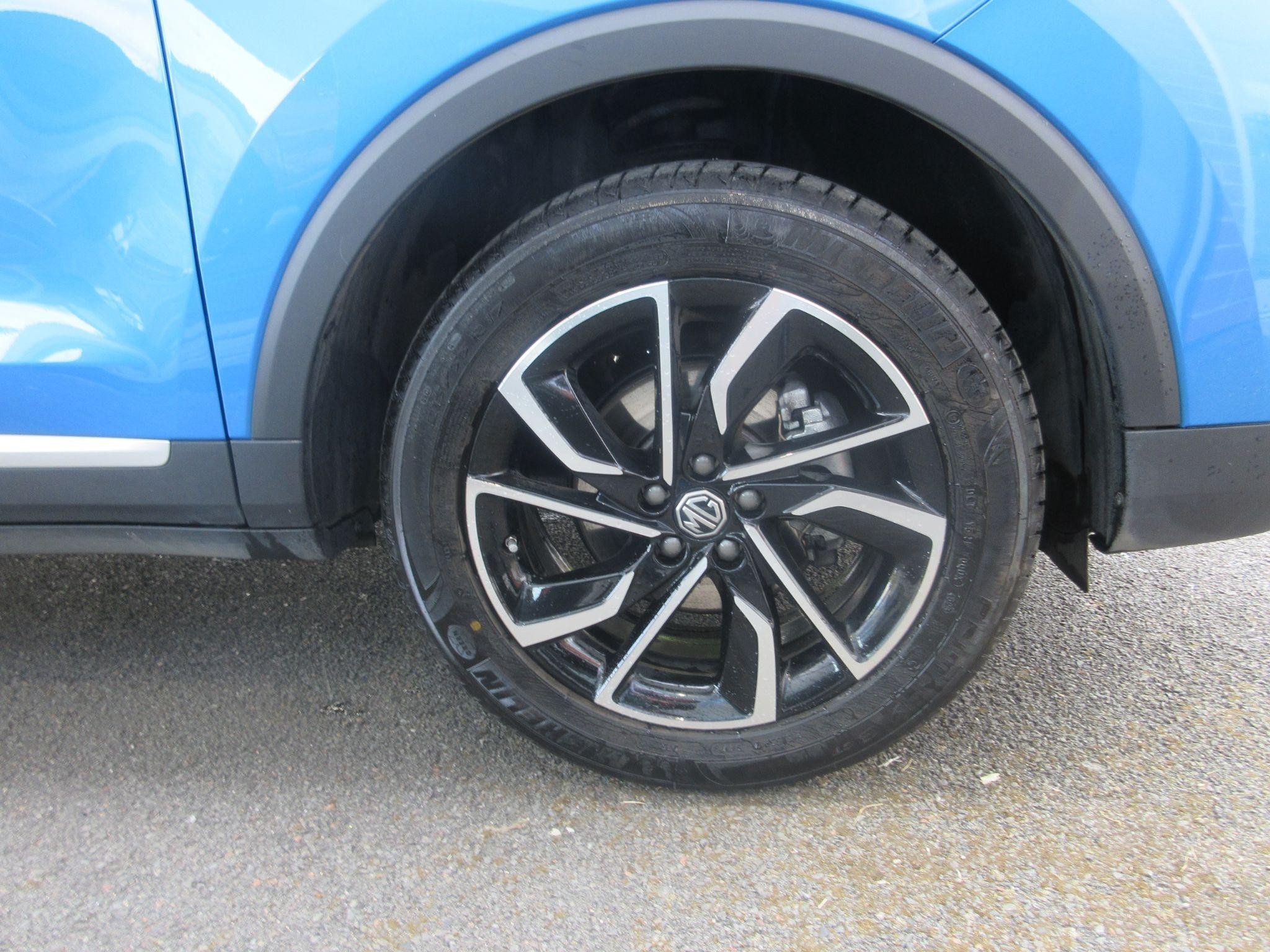 MG ZS Image 11