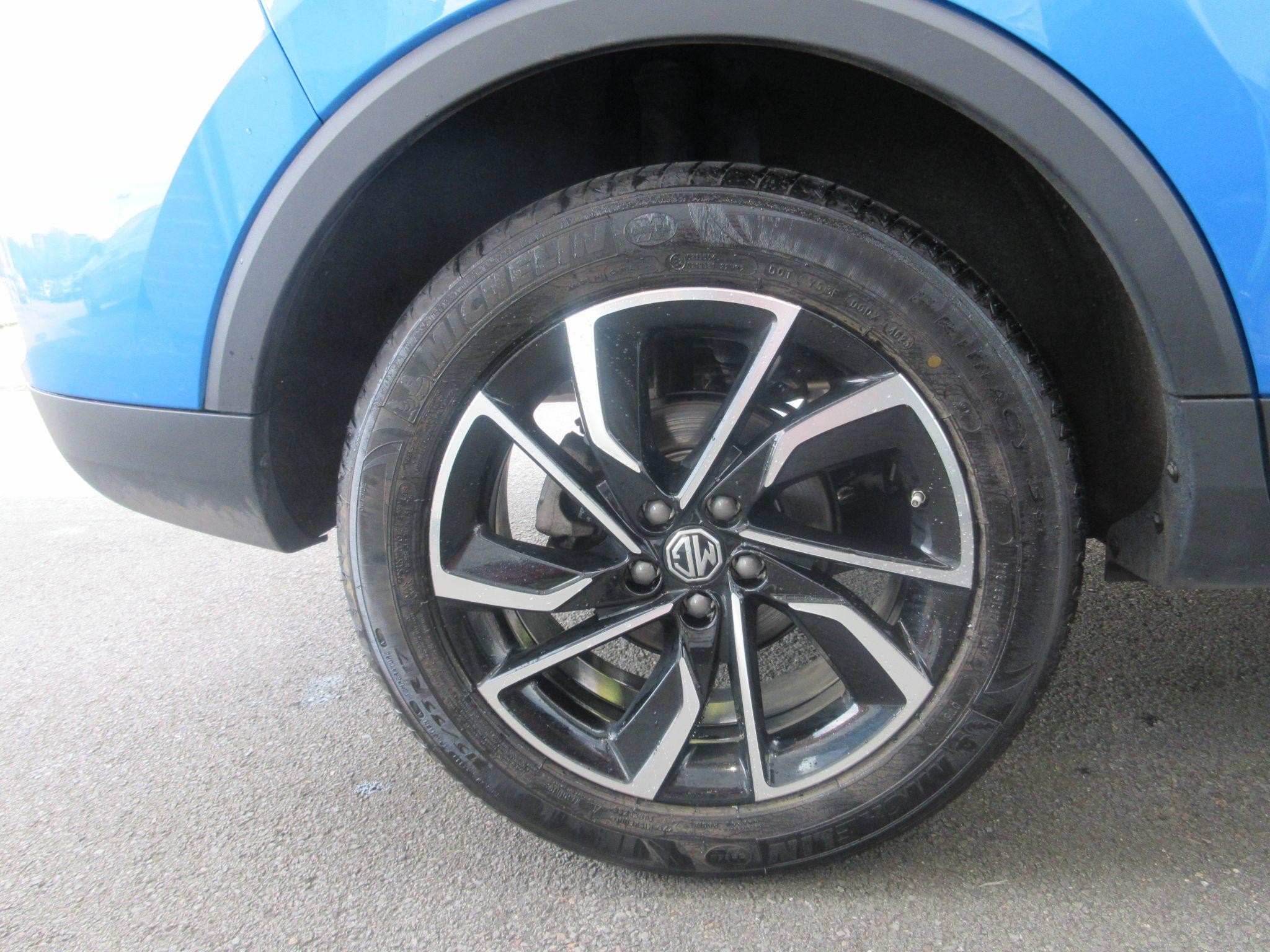 MG ZS Image 12
