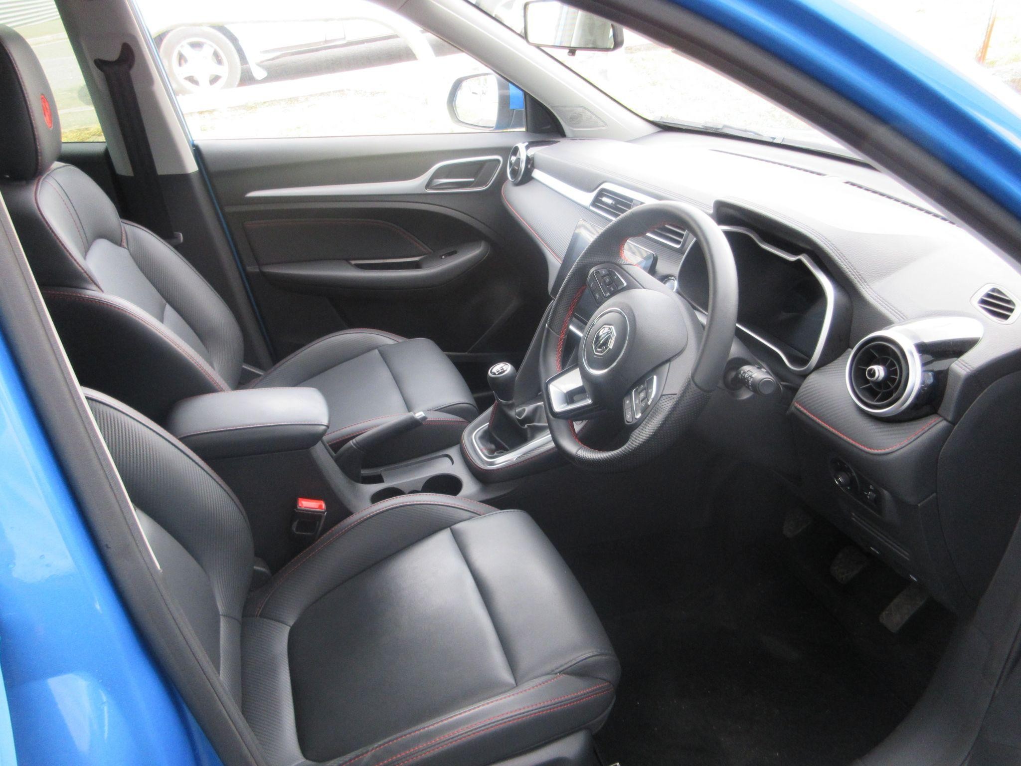 MG ZS Image 14