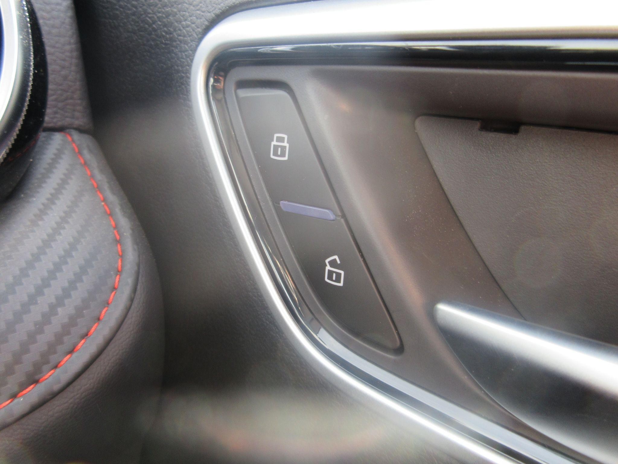 MG ZS Image 19