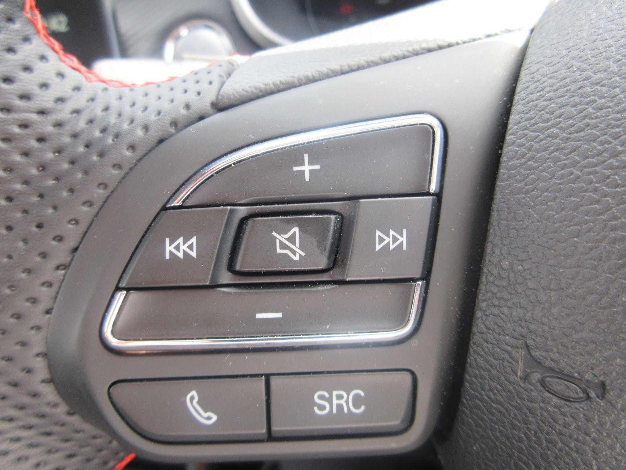 MG ZS Image 21