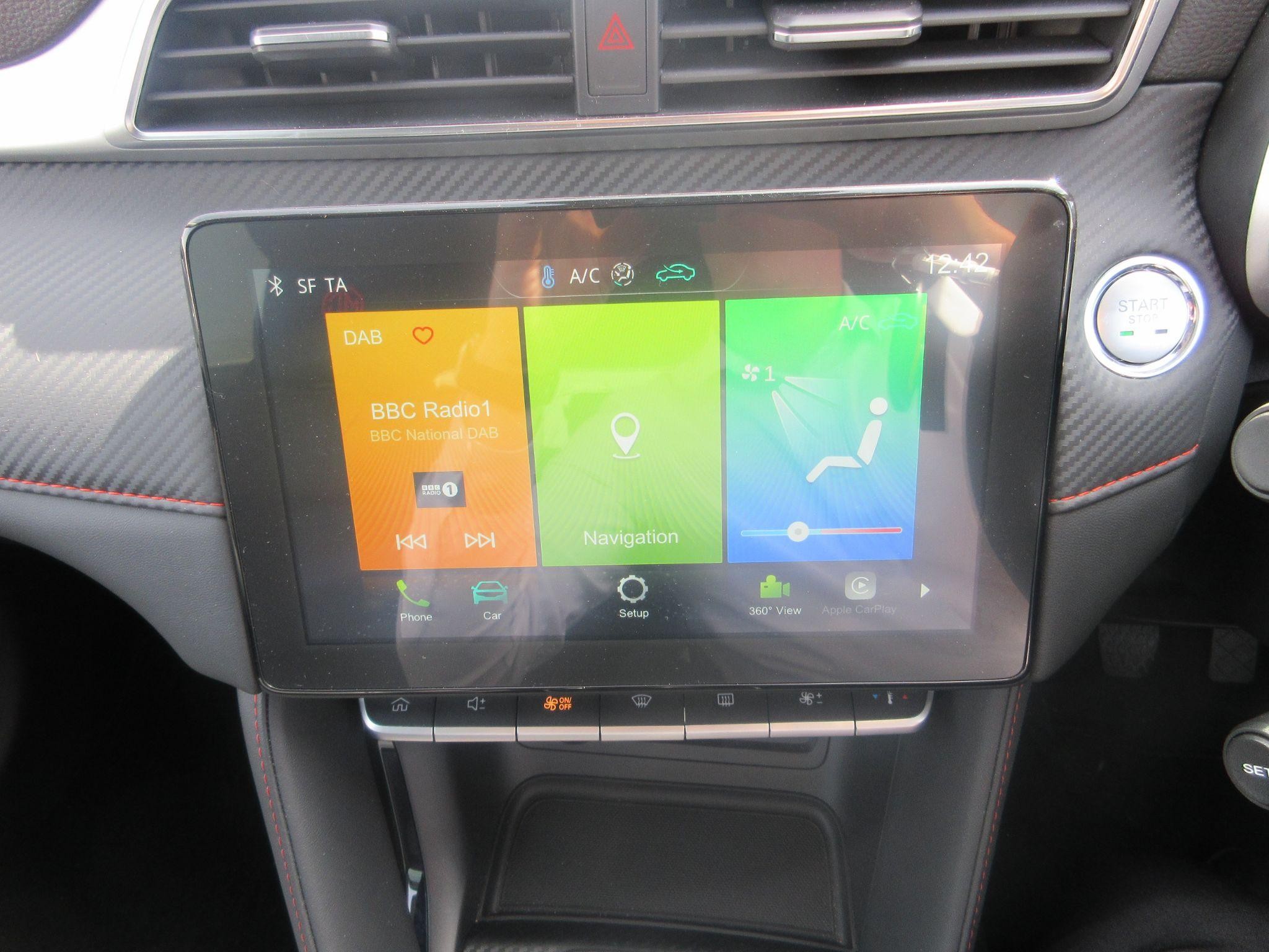 MG ZS Image 26