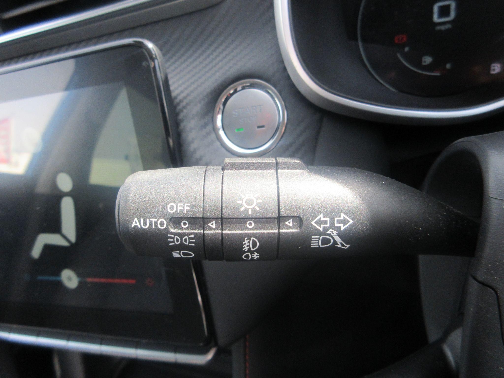 MG ZS Image 33