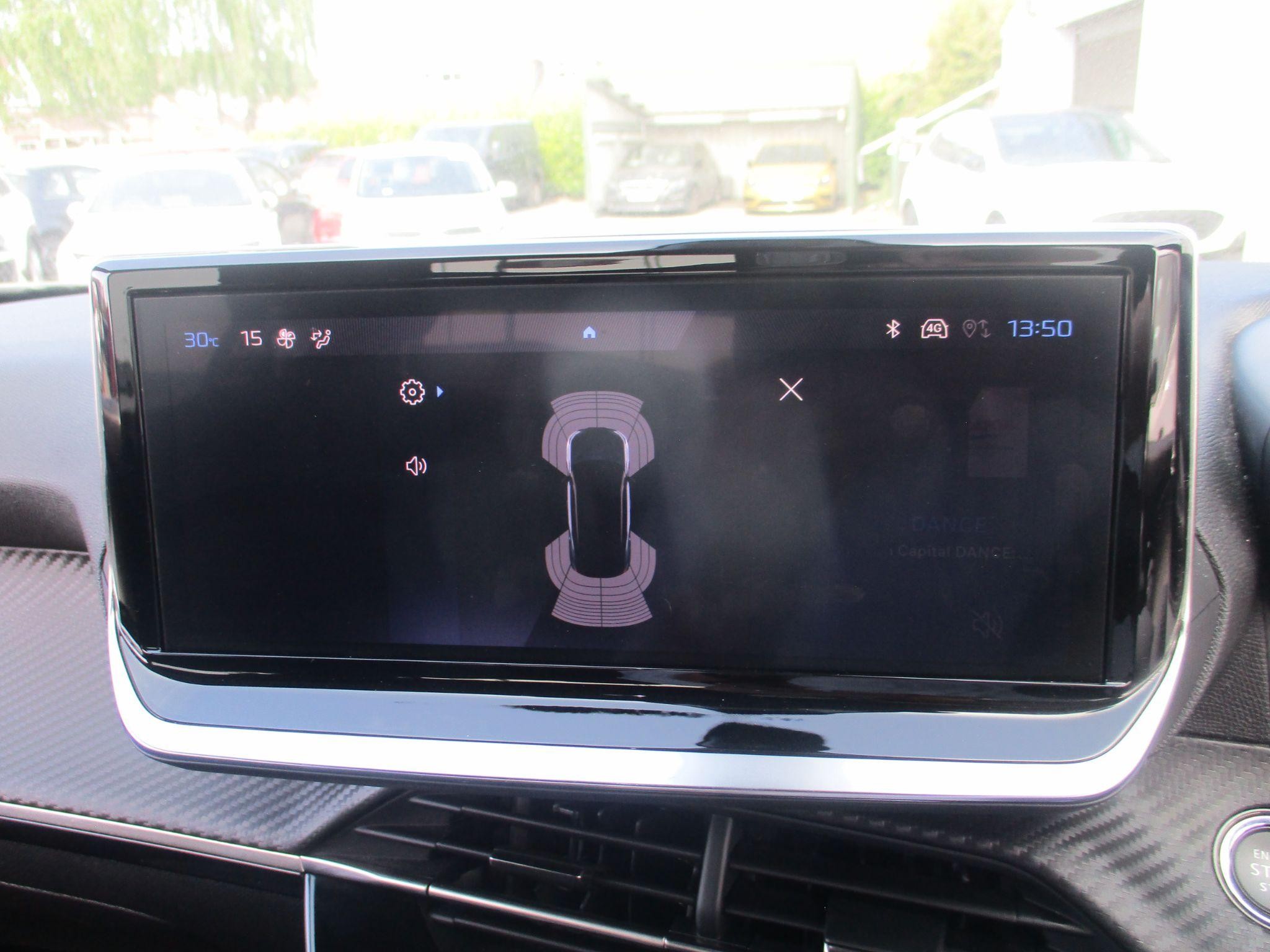 Peugeot 2008 Image 11
