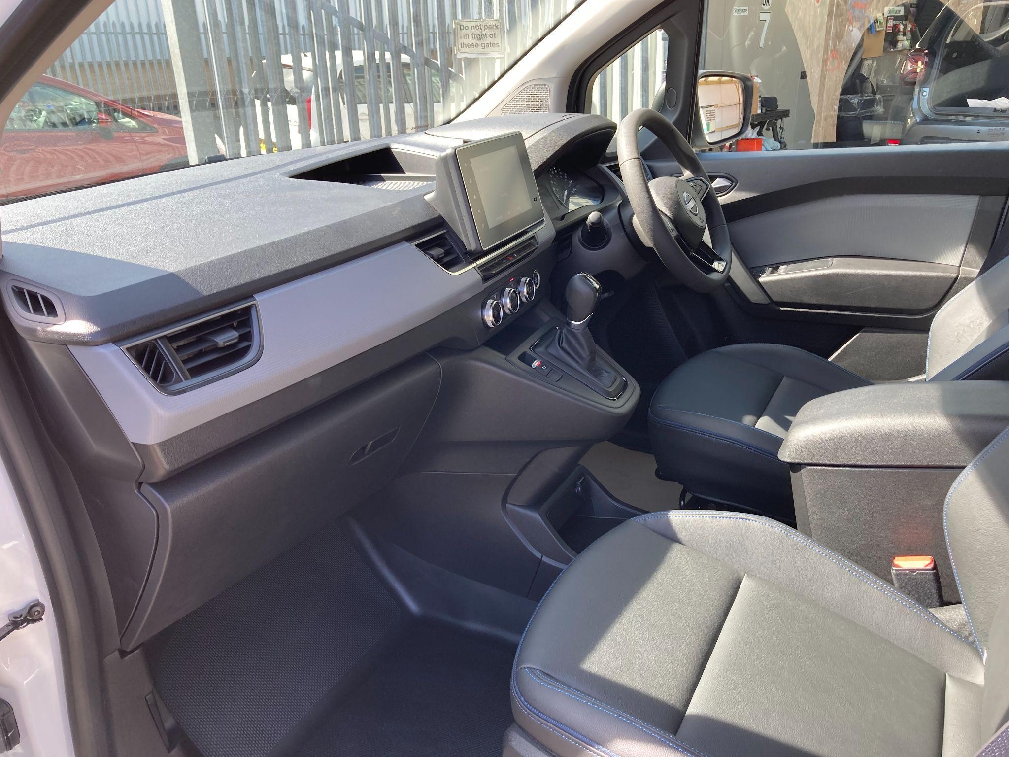Nissan Townstar Image 9