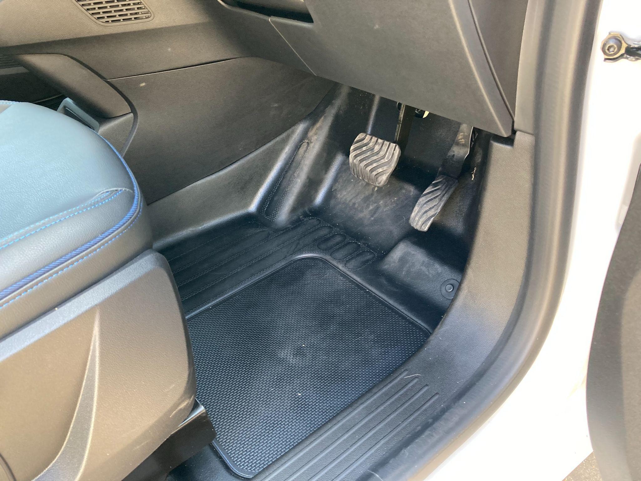 Nissan Townstar Image 18