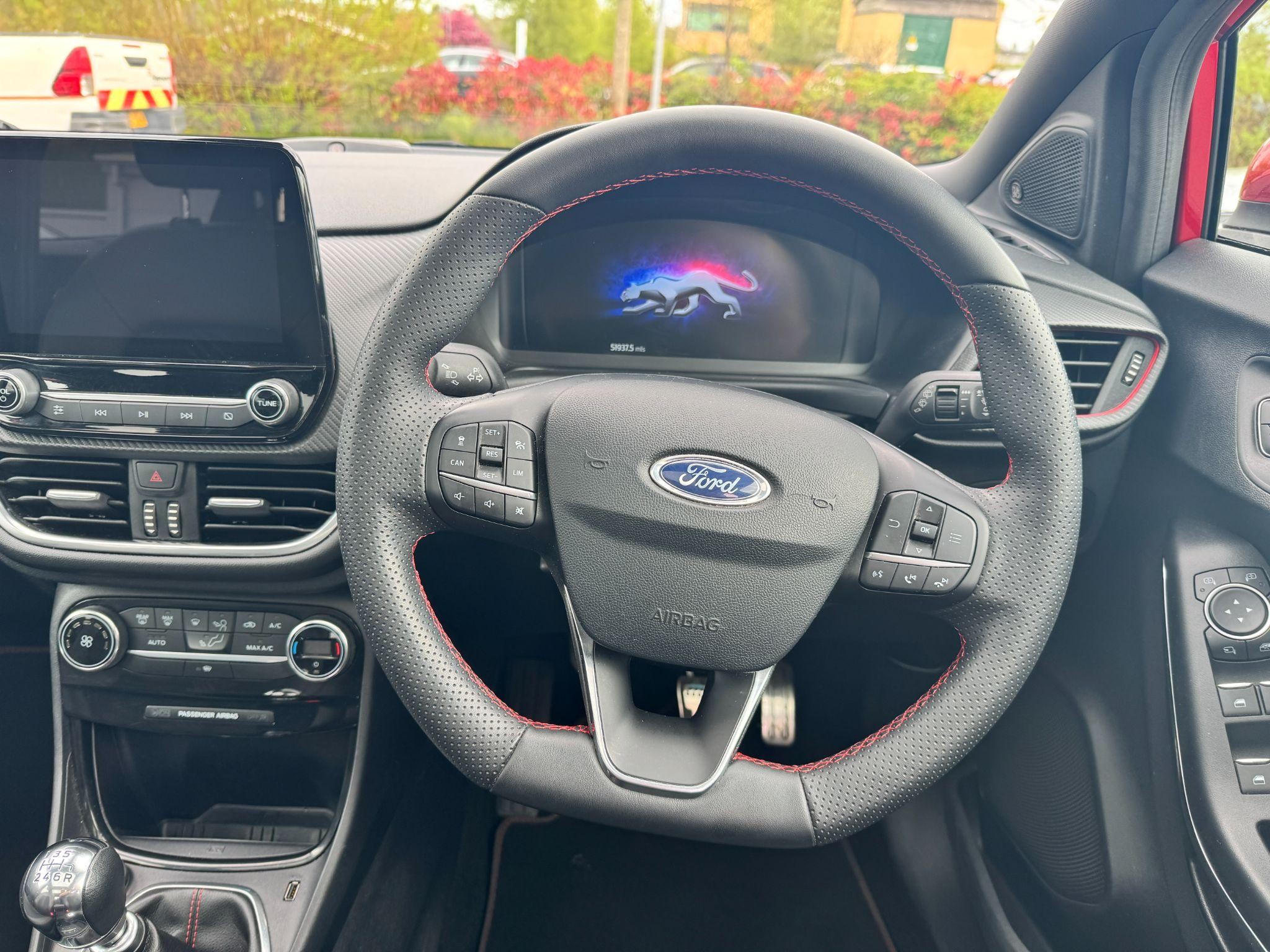 Ford Puma Image 17