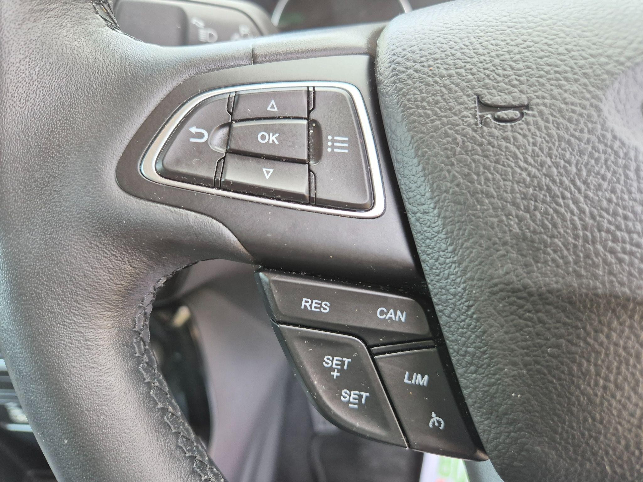 Ford EcoSport Image 17