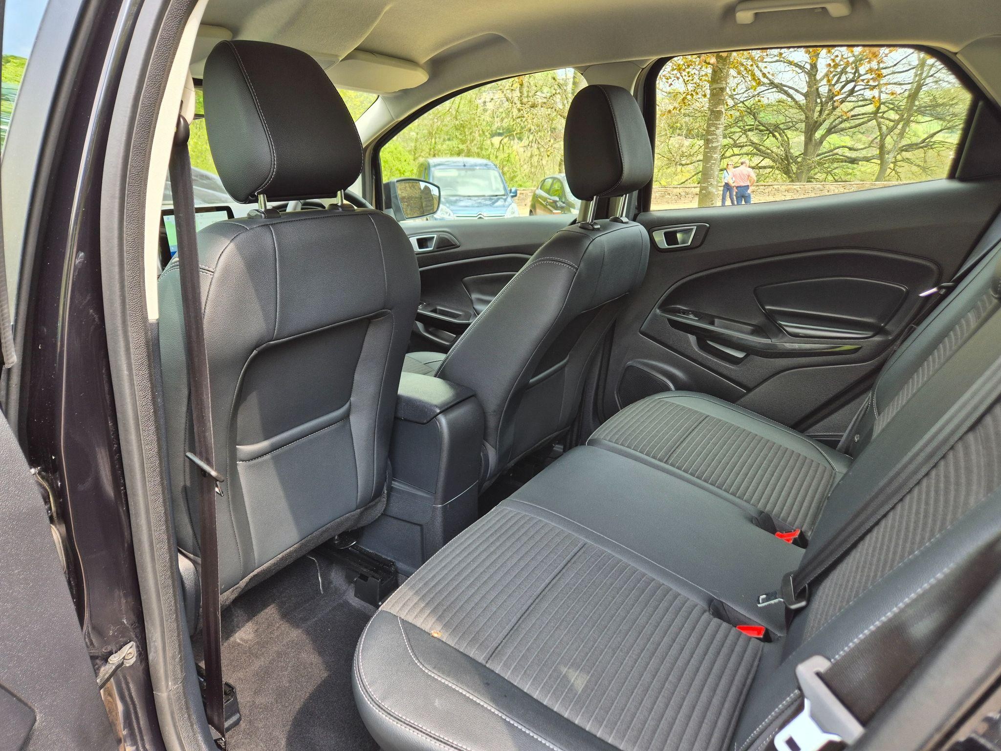 Ford EcoSport Image 25