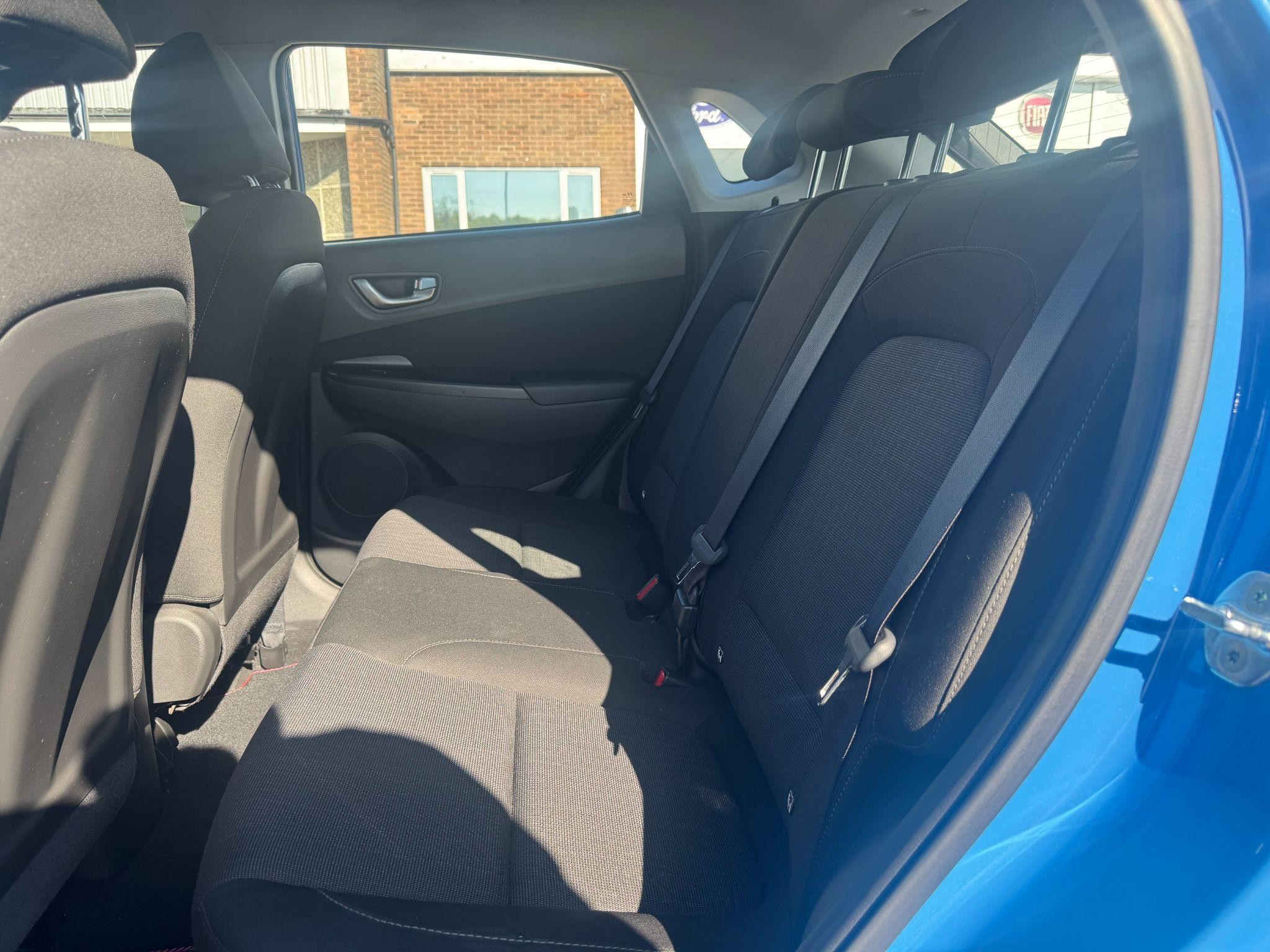 Hyundai KONA Image 17