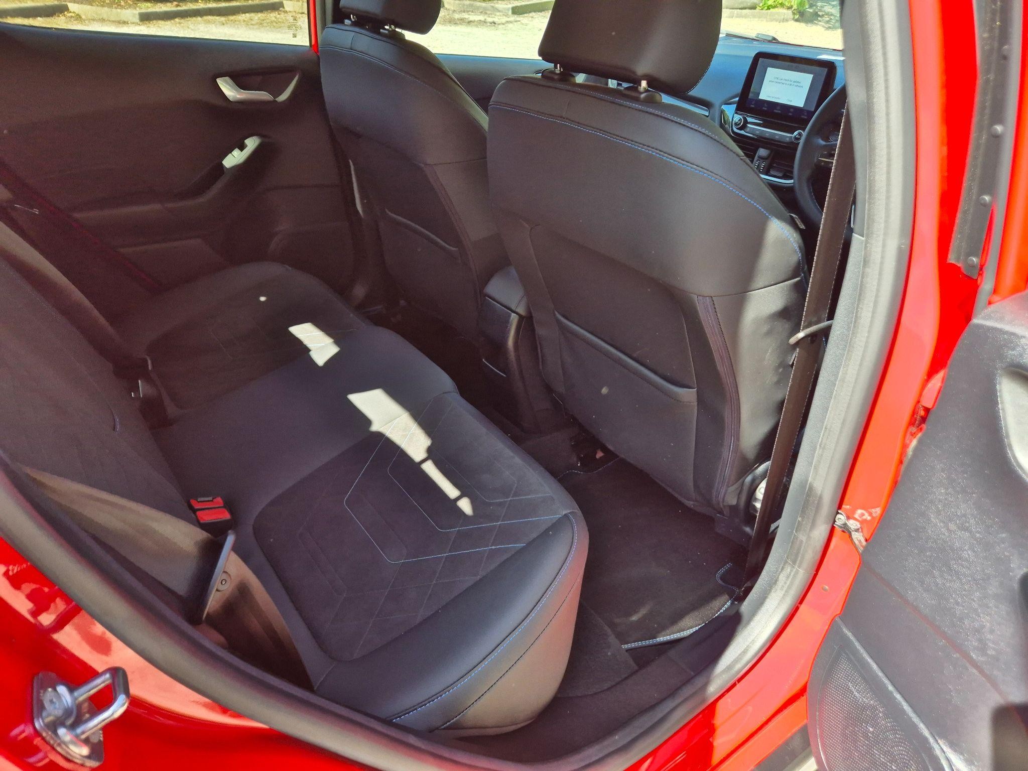 Ford Fiesta Image 13