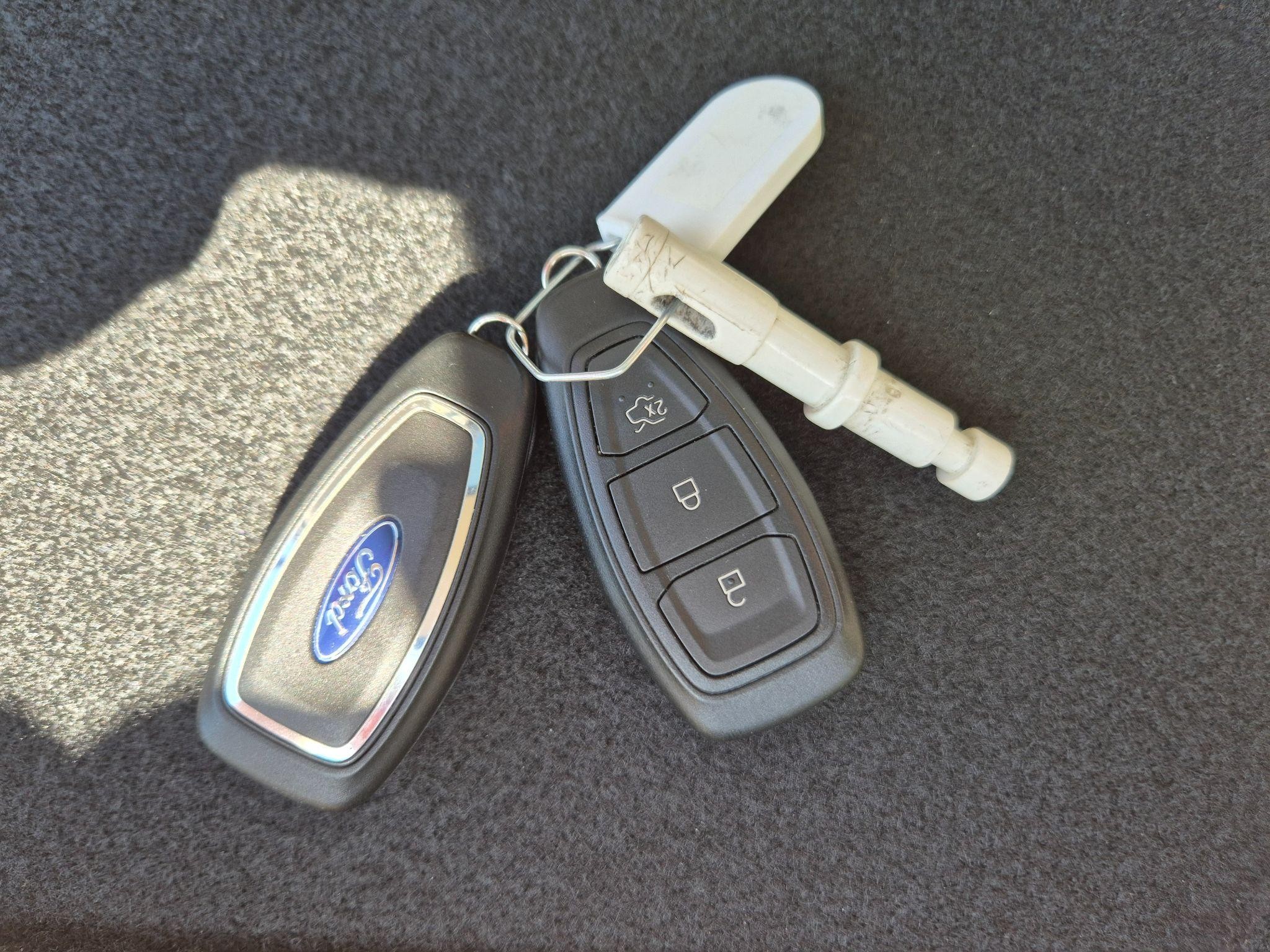 Ford Fiesta Image 14