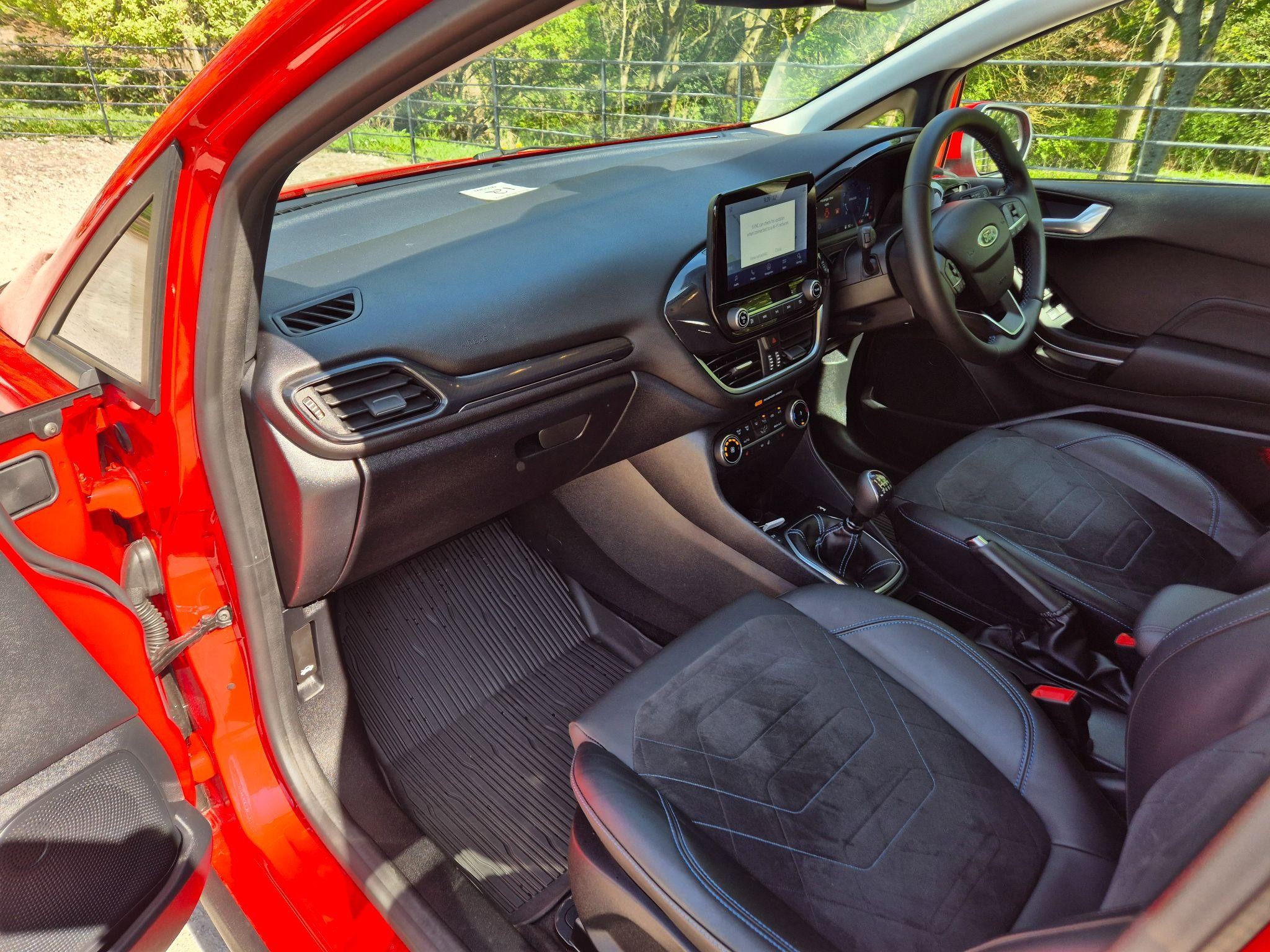 Ford Fiesta Image 24