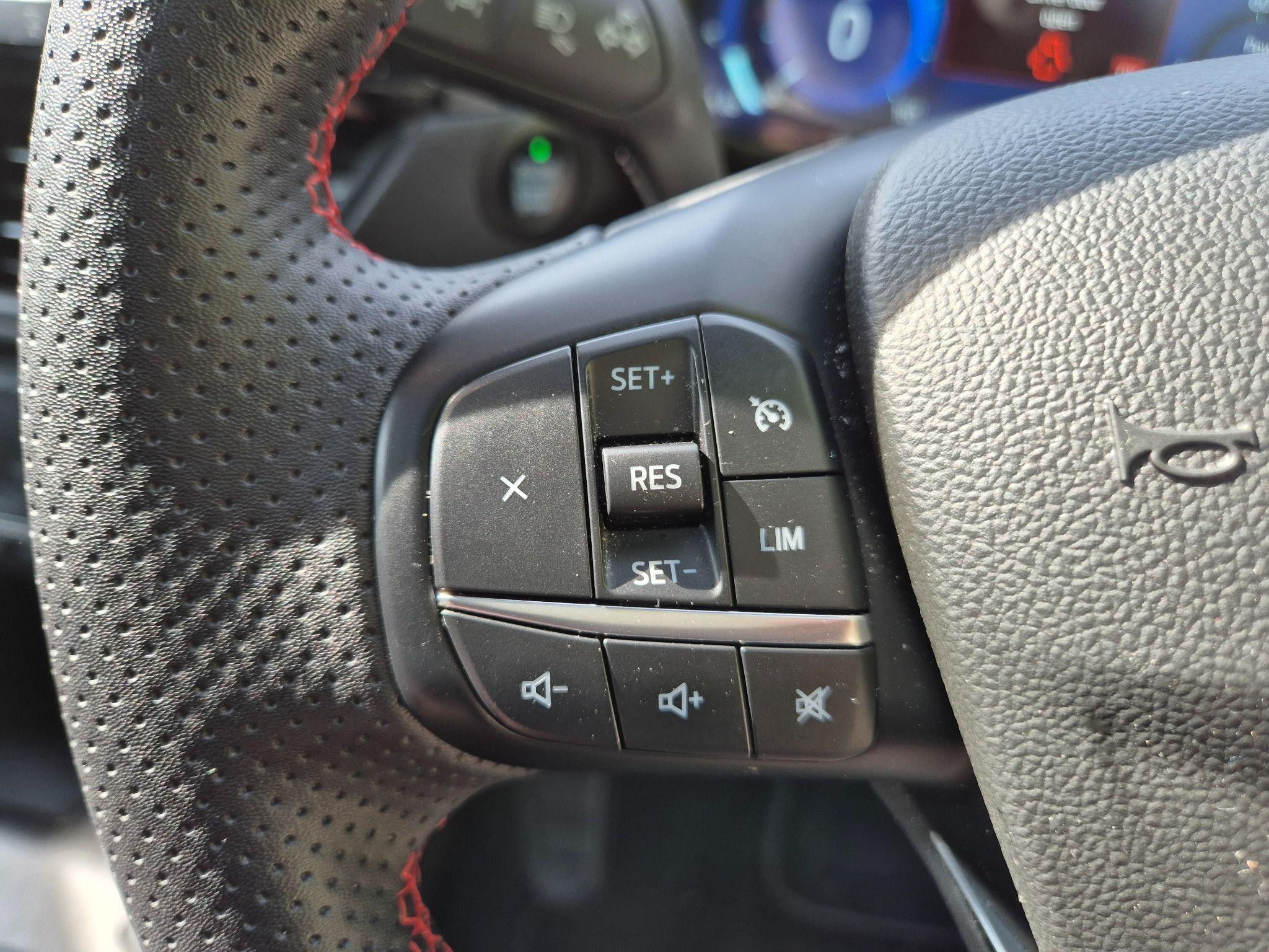Ford Kuga Image 17