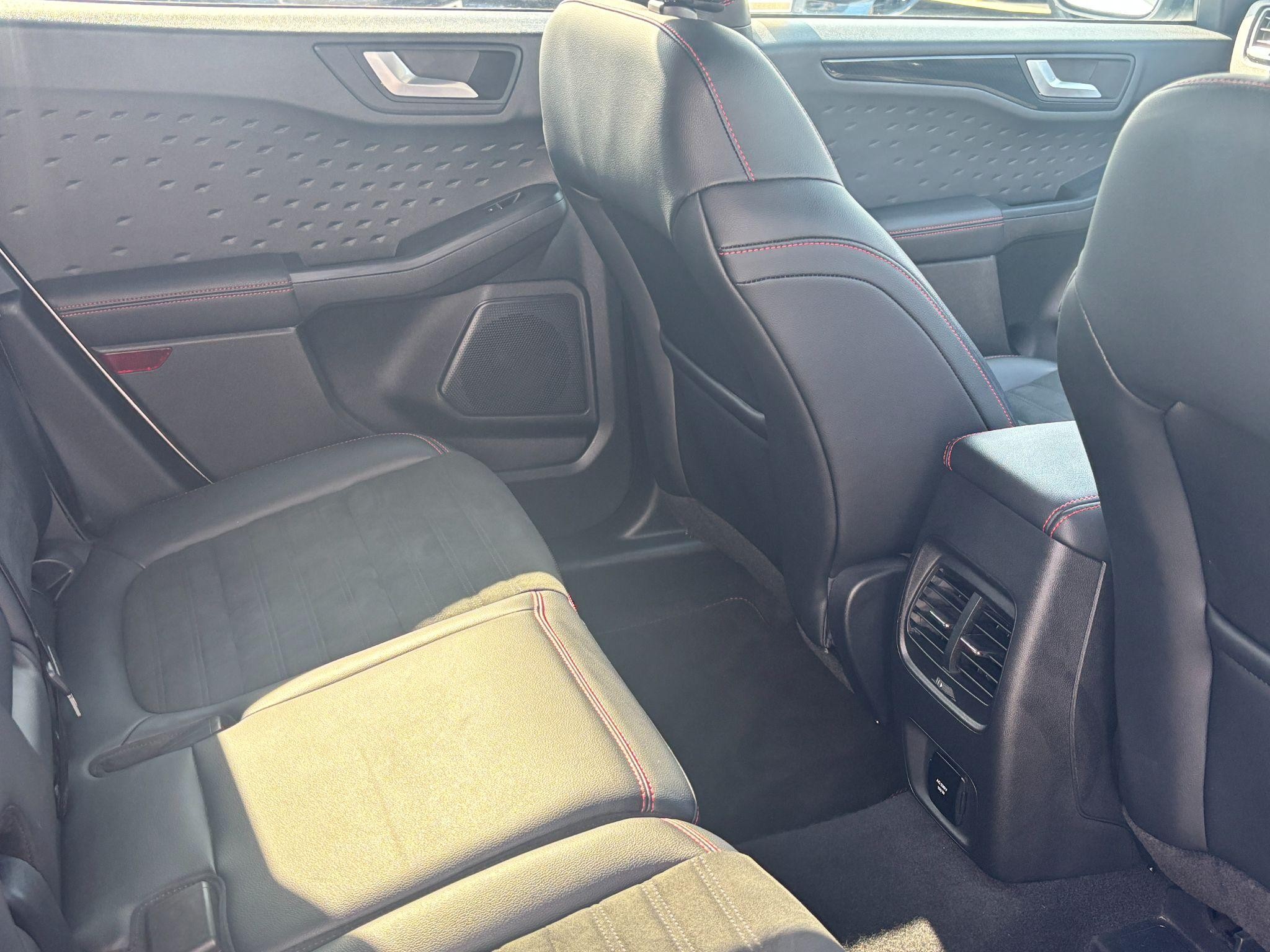 Ford Kuga Image 11