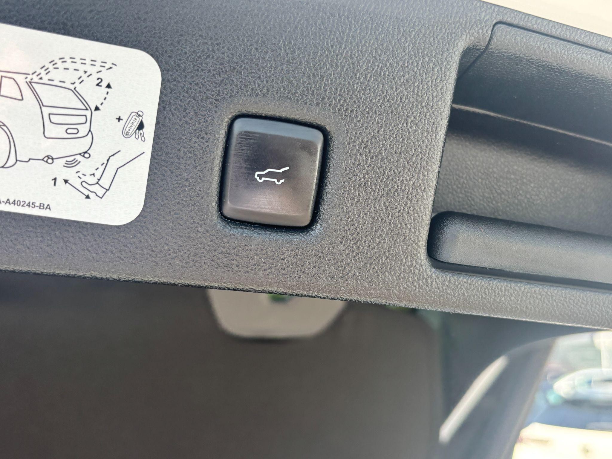 Ford Kuga Image 19