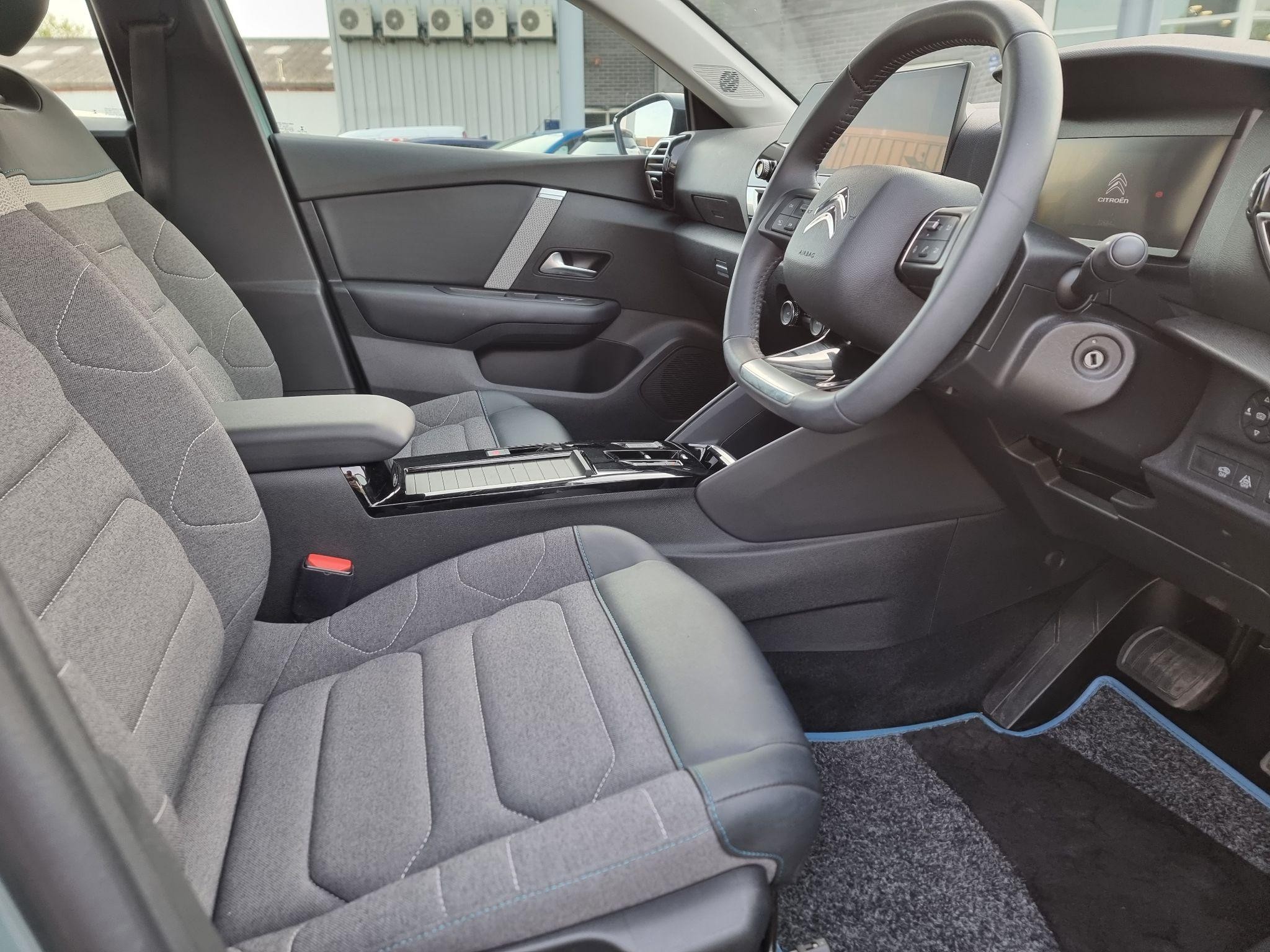 Citroen C4 Image 12
