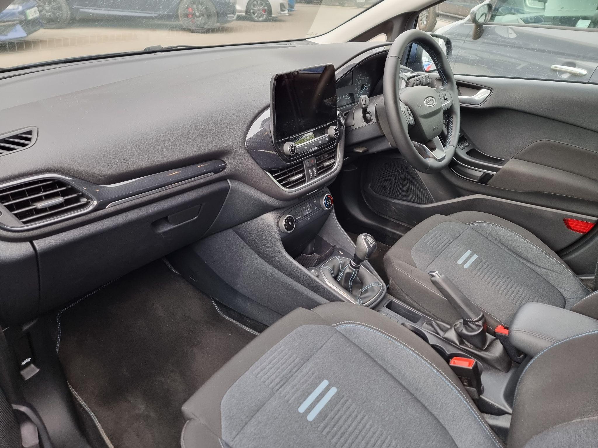 Ford Fiesta Image 11