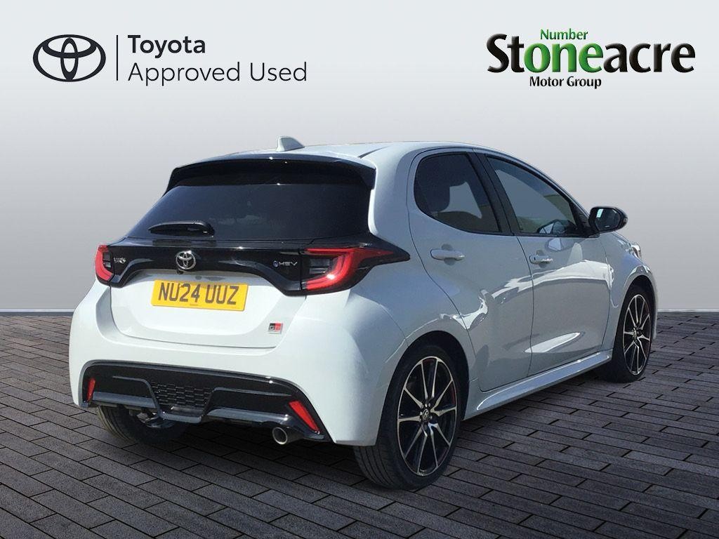 Toyota Yaris Image 5