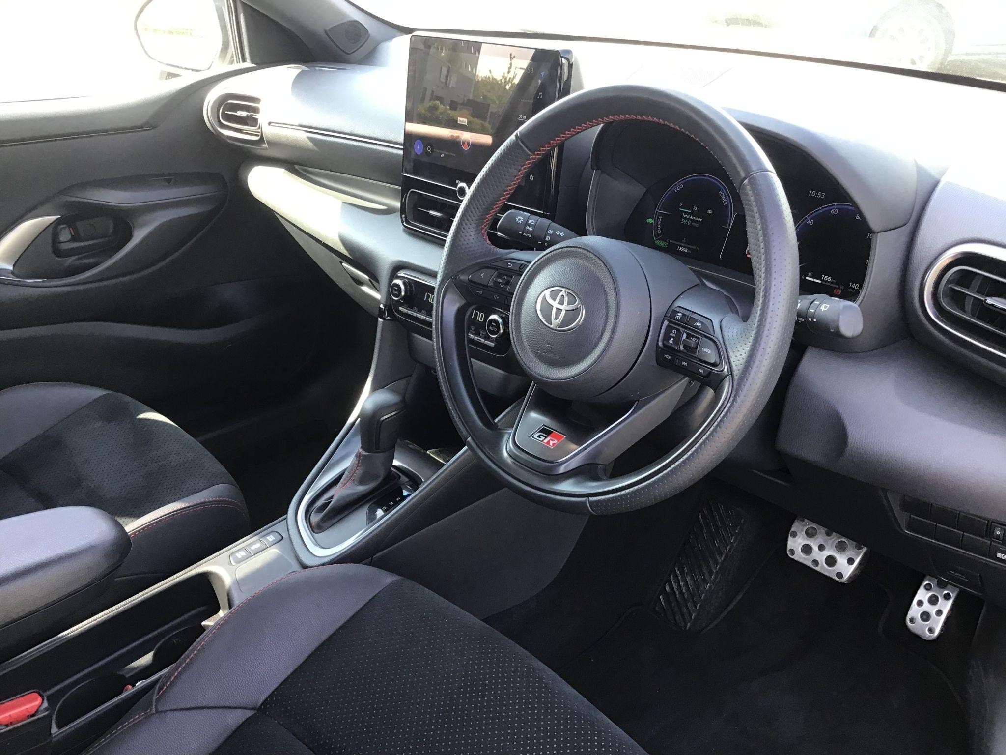 Toyota Yaris Image 15