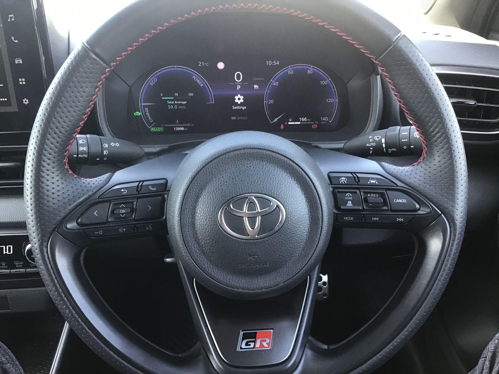 Toyota Yaris Image 17