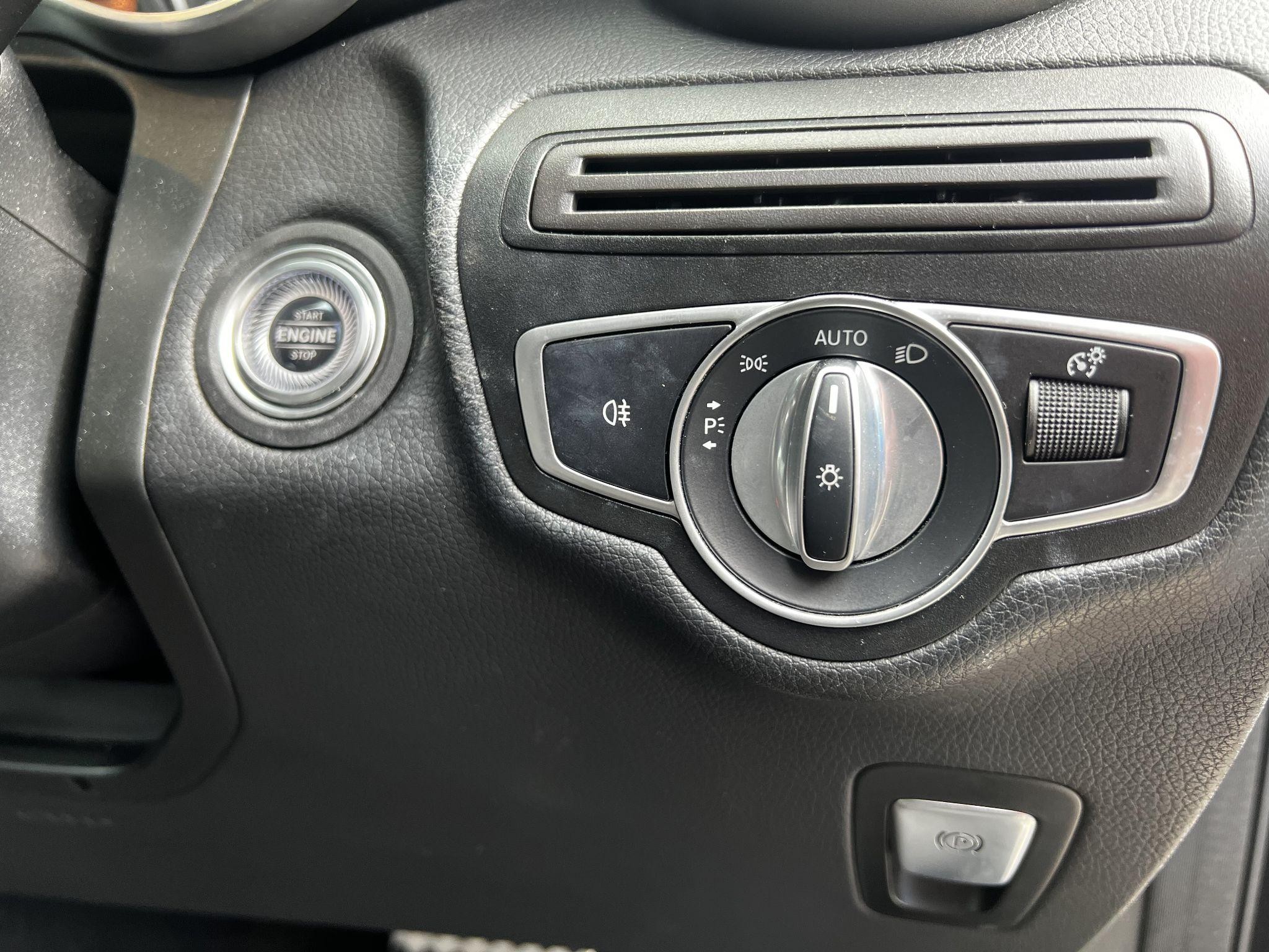 Mercedes-Benz GLC Image 16