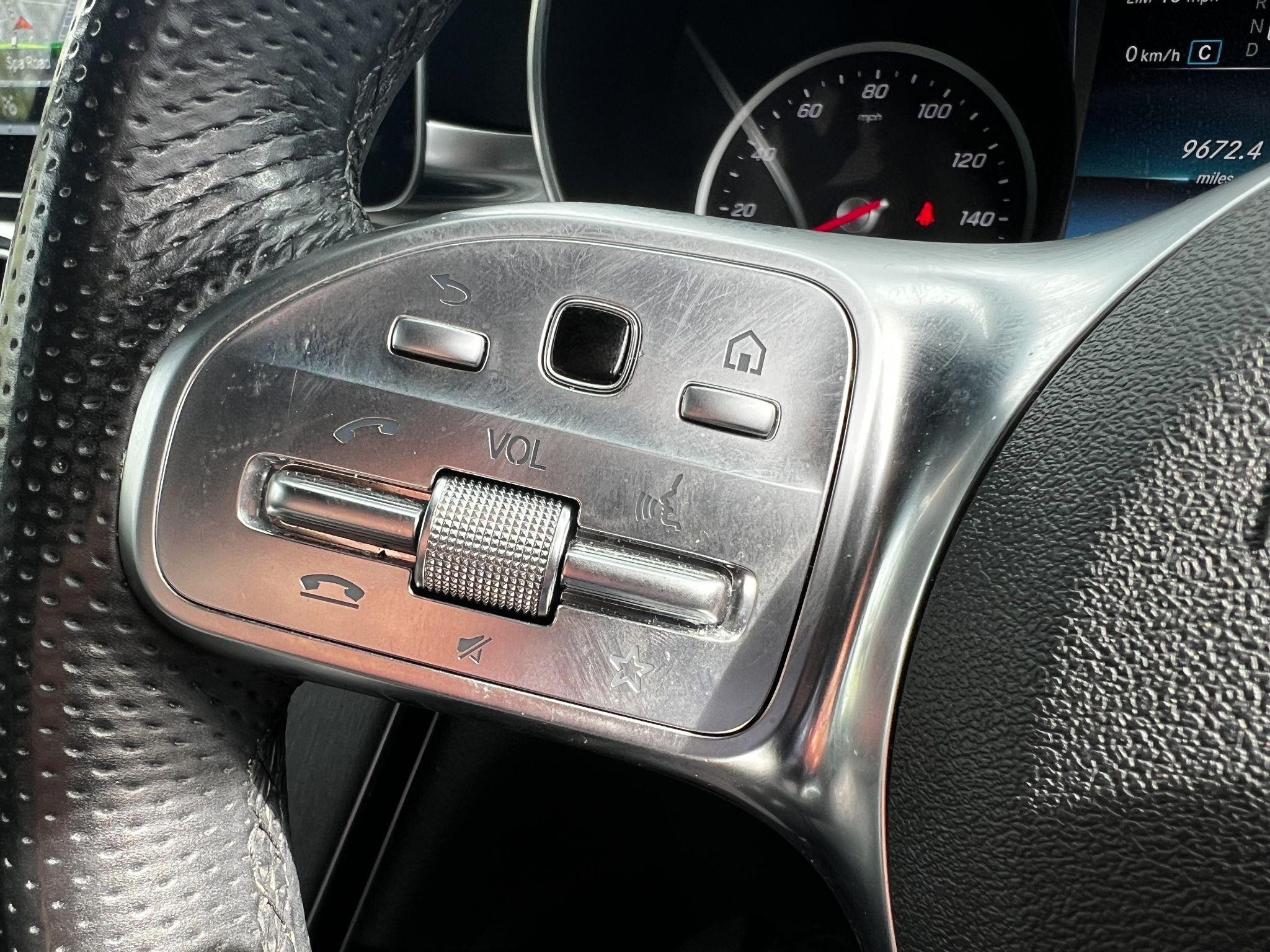 Mercedes-Benz GLC Image 17