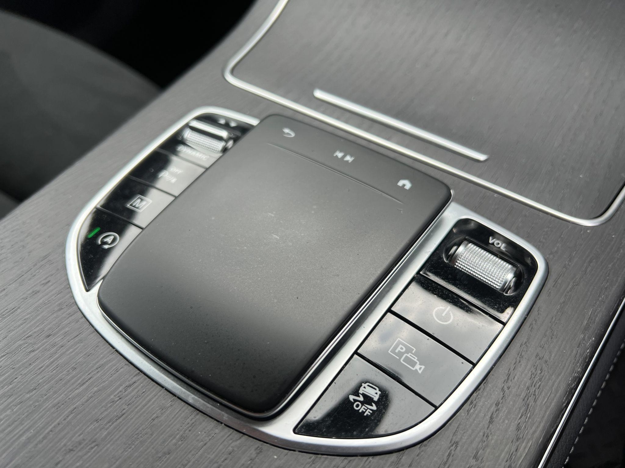 Mercedes-Benz GLC Image 21