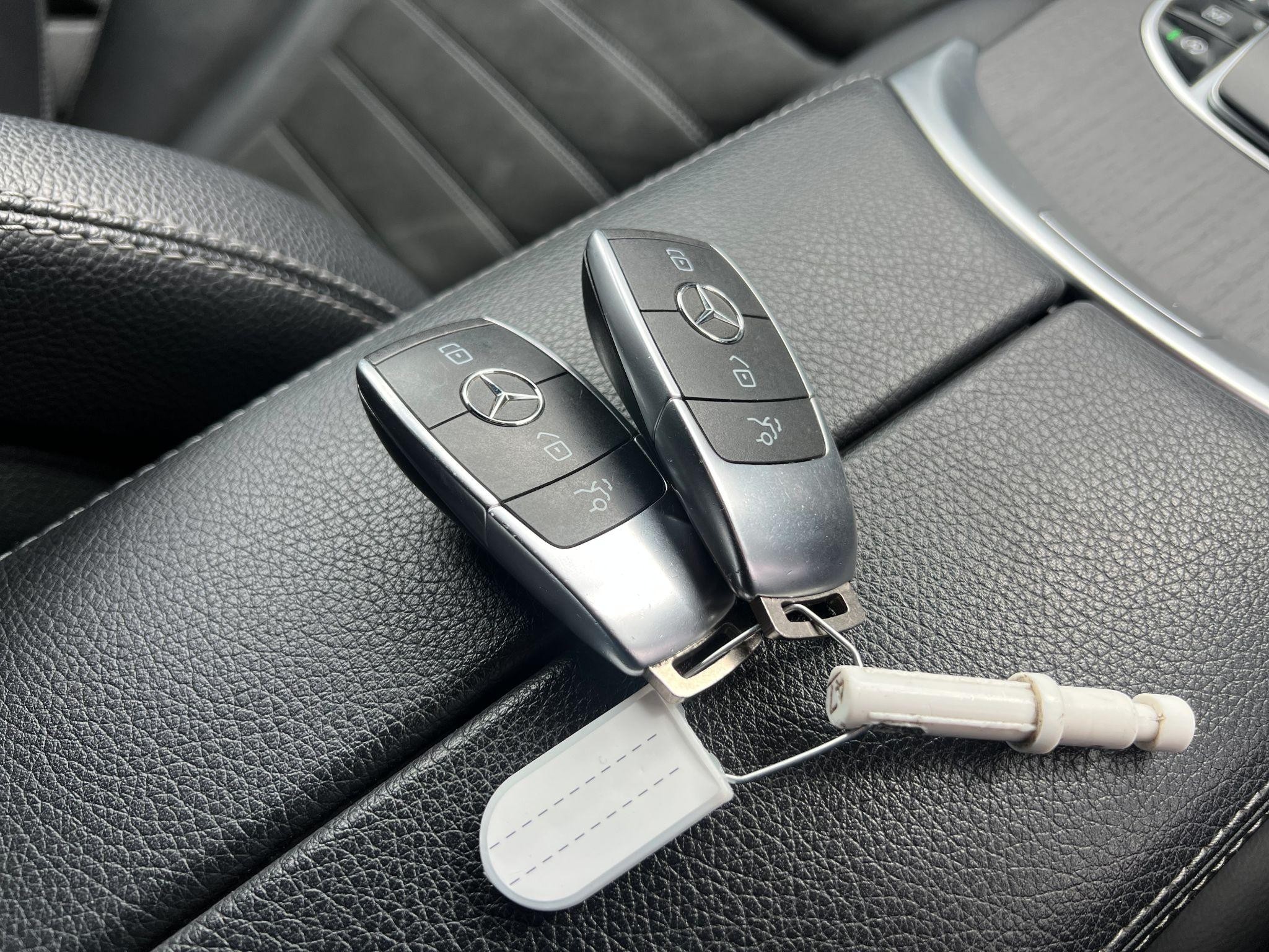 Mercedes-Benz GLC Image 25