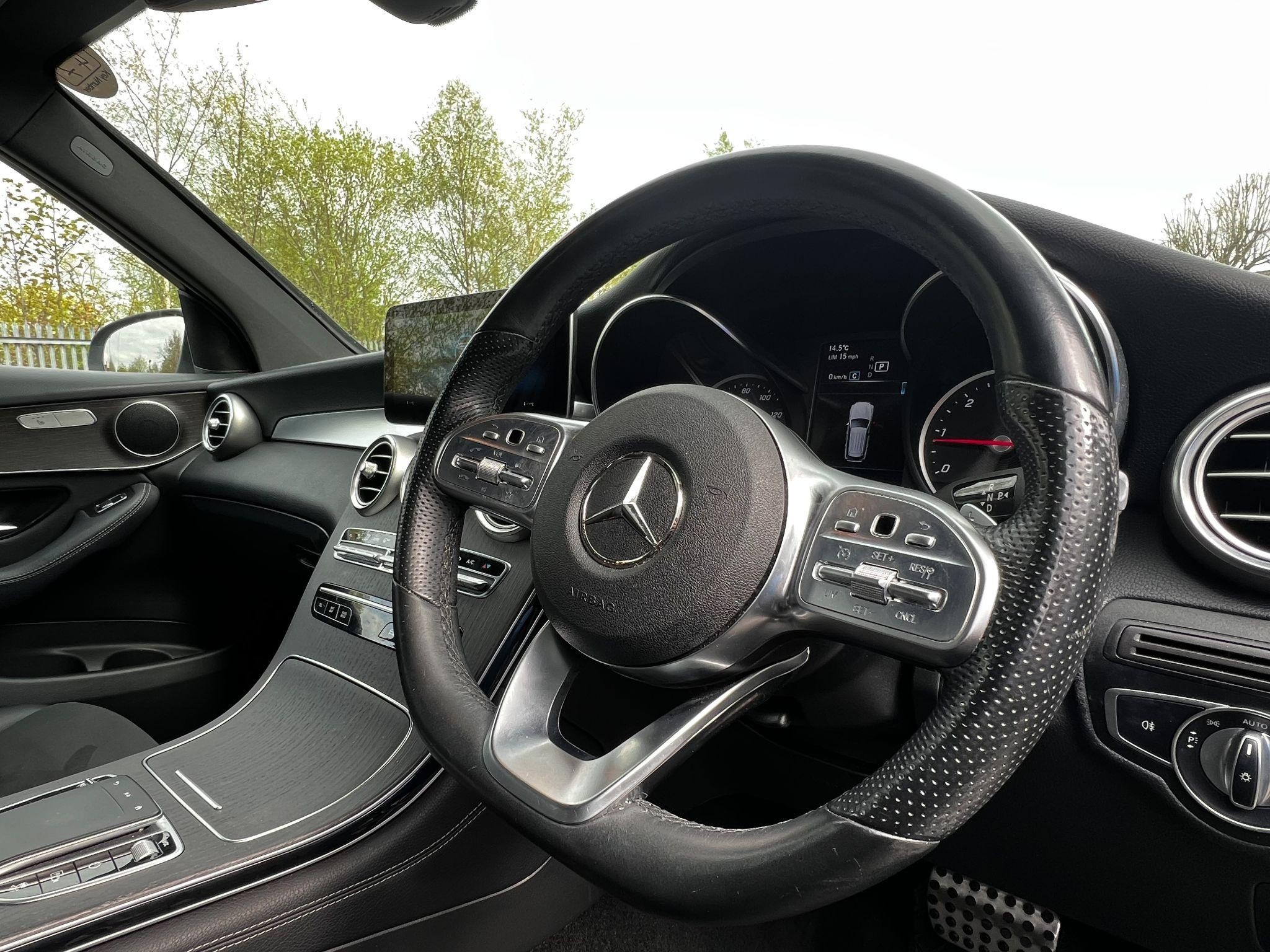 Mercedes-Benz GLC Image 32