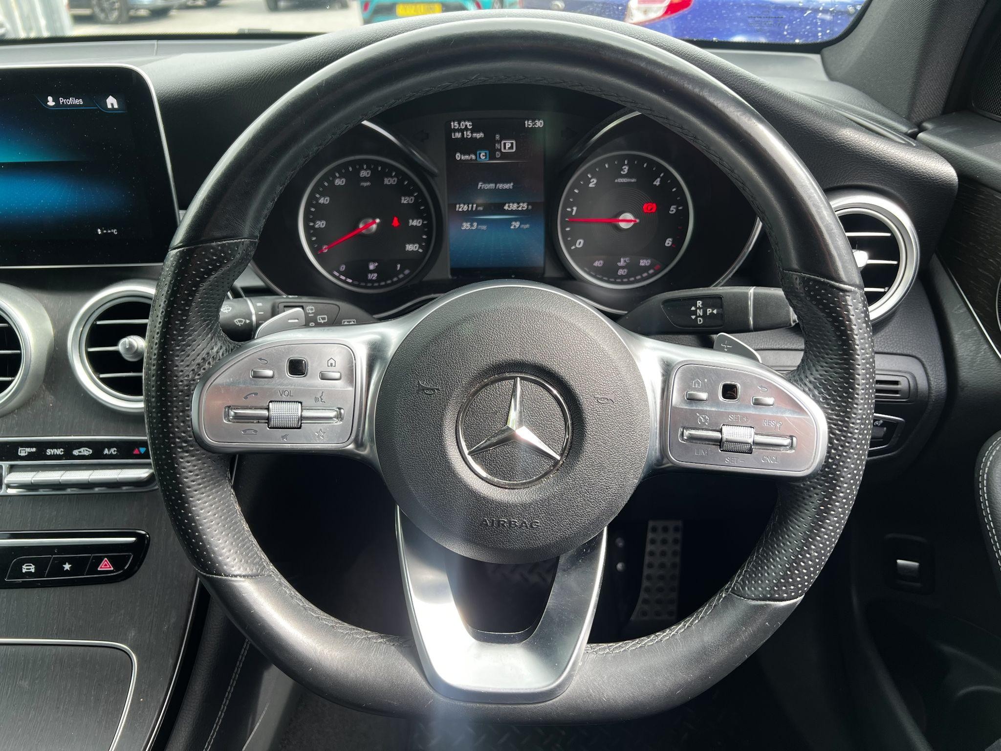 Mercedes-Benz GLC Image 33
