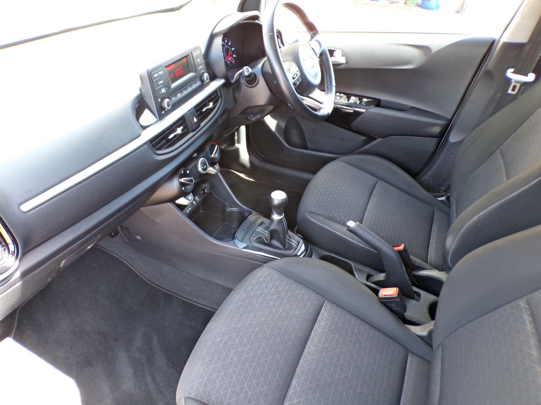 Kia Picanto Image 13